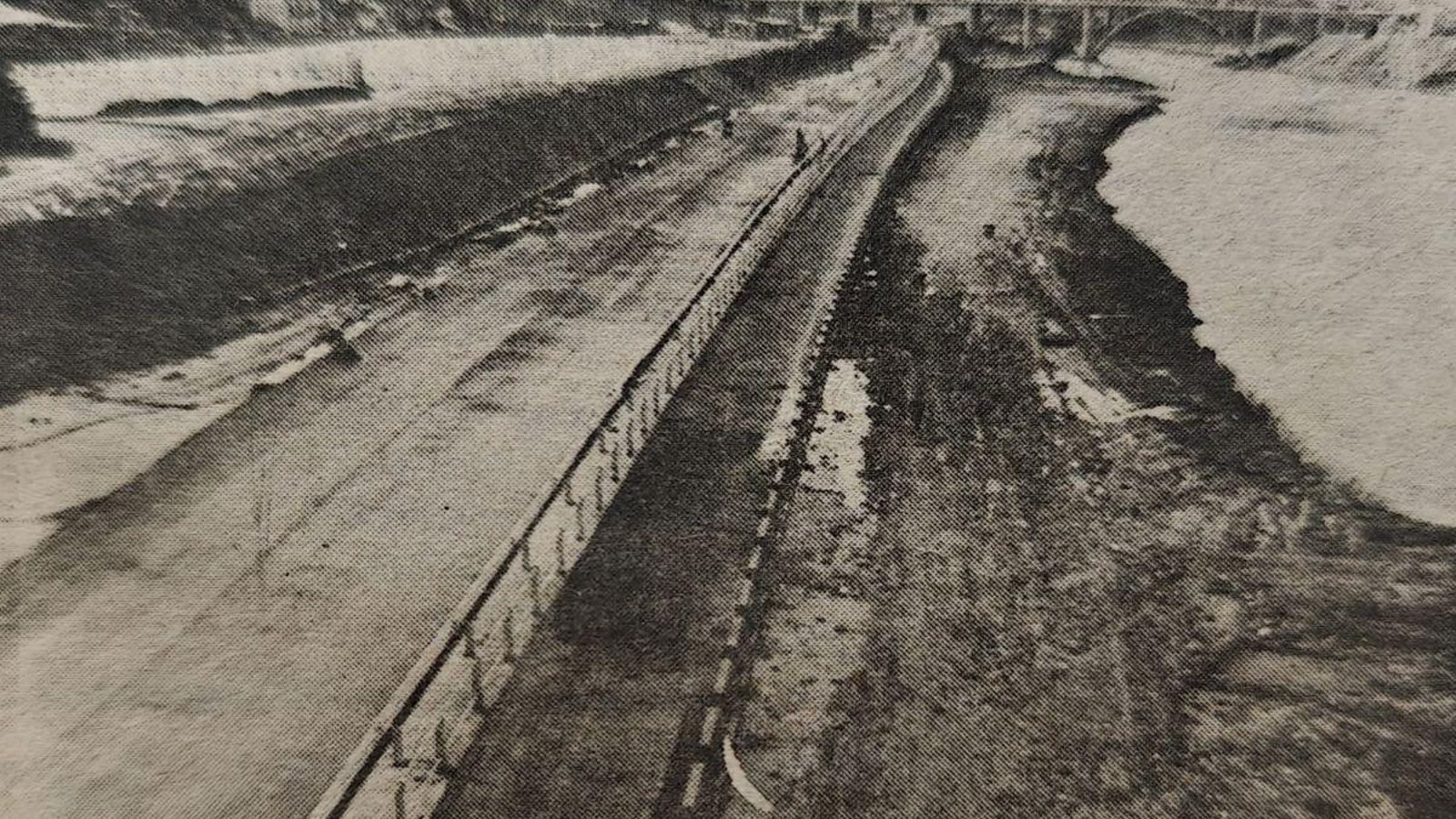 Vista del talud que va a ser ajardinado.