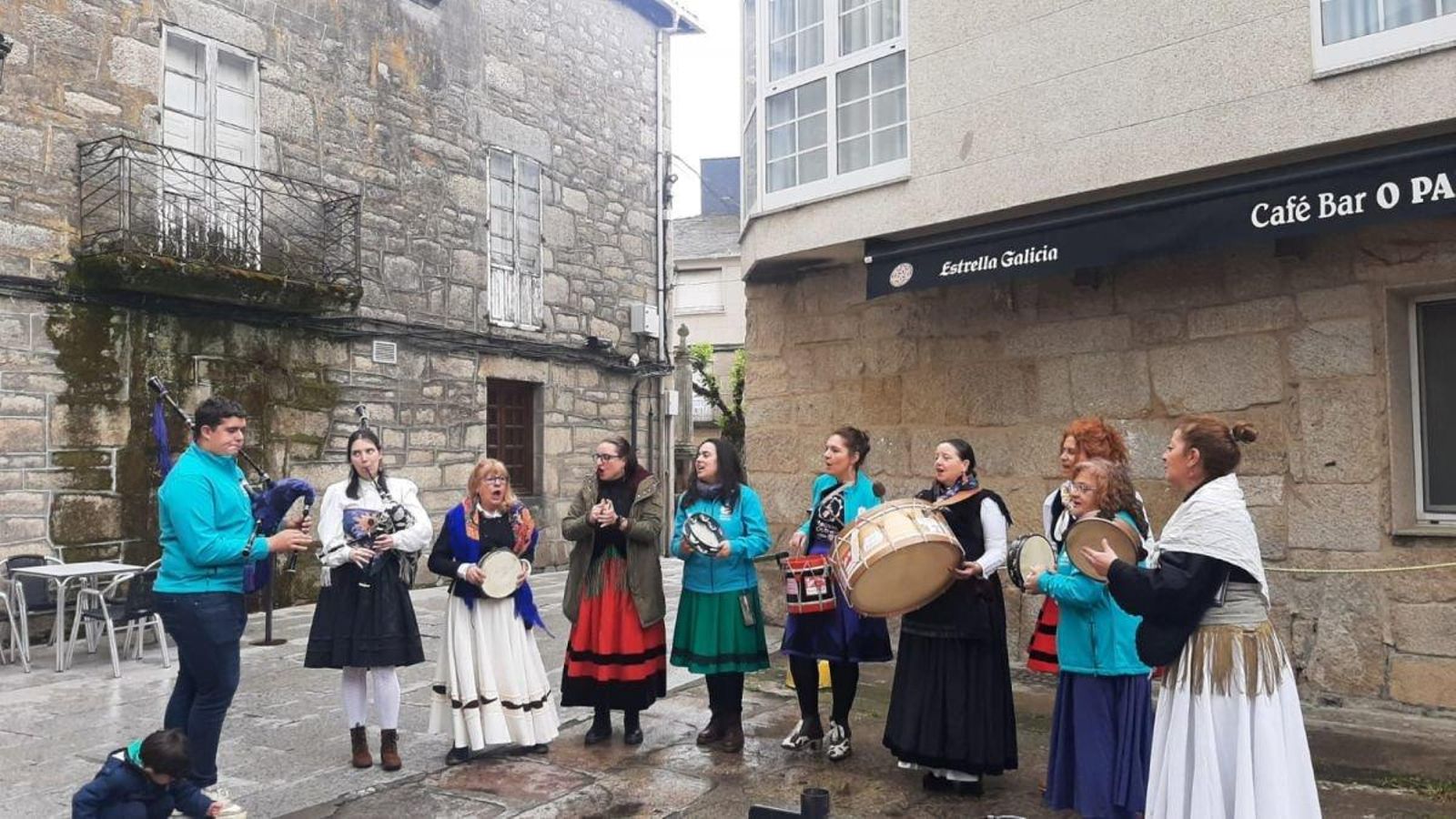 As Macizas Centrais animaron a mañá en Trives.