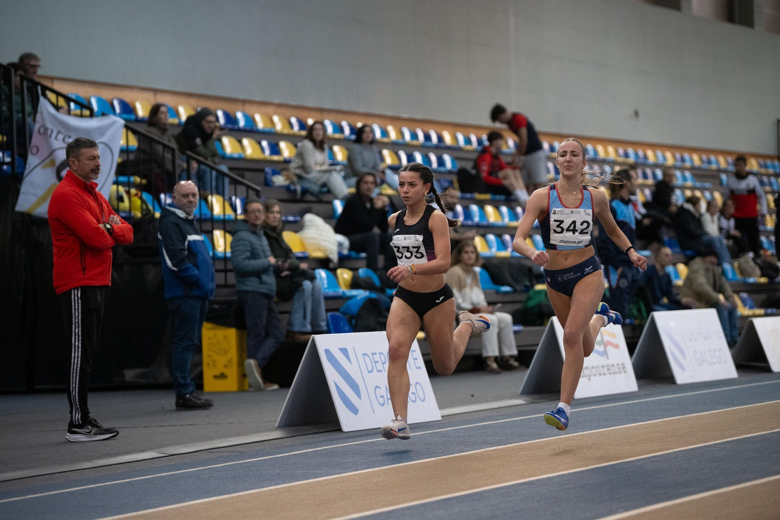Galería | El Atletismo Sub-23 gallego disfruta en Expourense