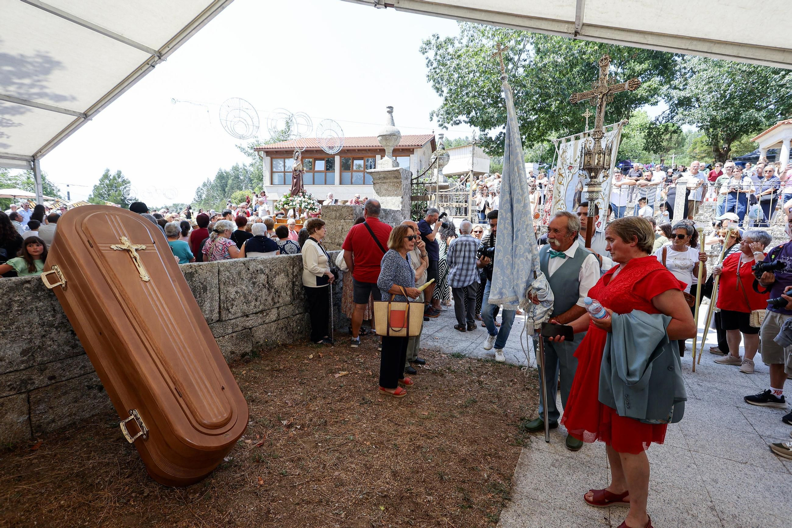 Galería | Ribarteme procesiona a Santa Marta sin "caixóns"