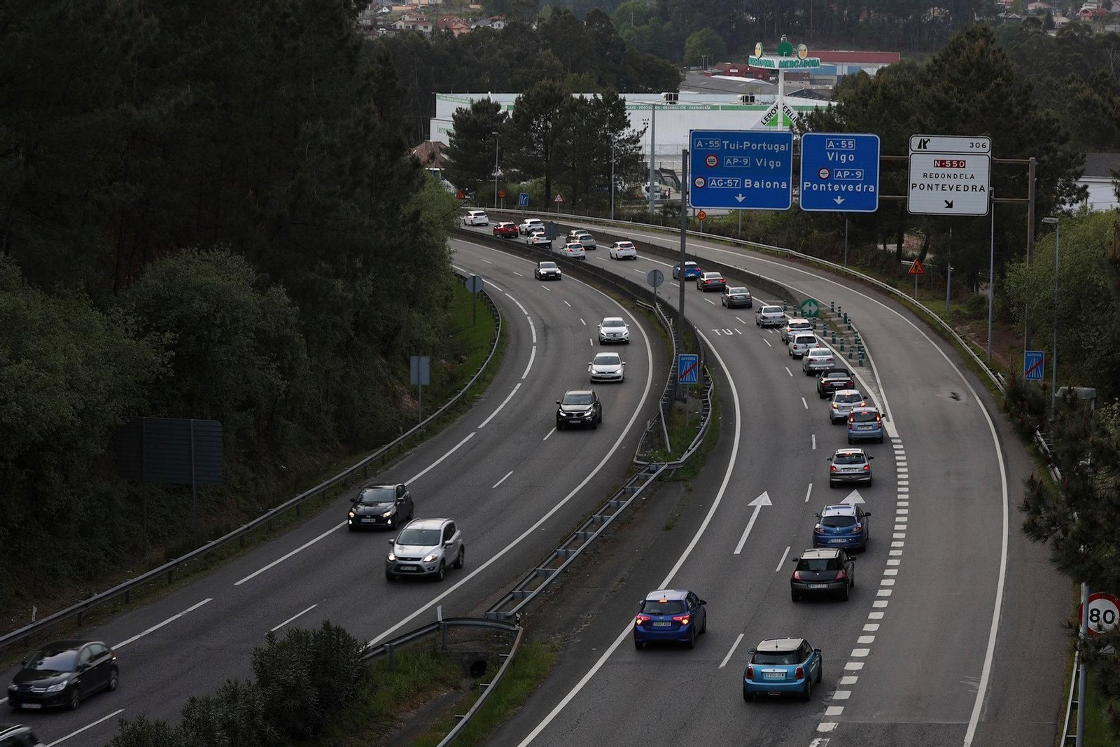 Imagen de archivo de la autovía A-55 a su paso por Vigo. // Alberte