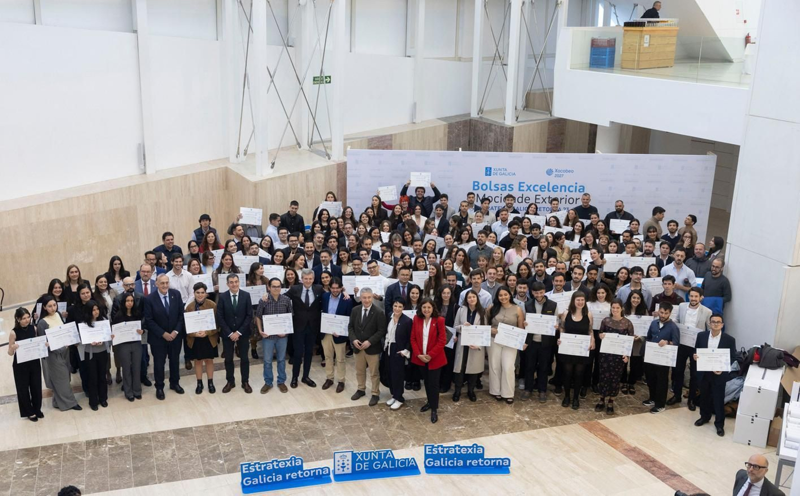 En la imagen beneficiaros de las becas BEME