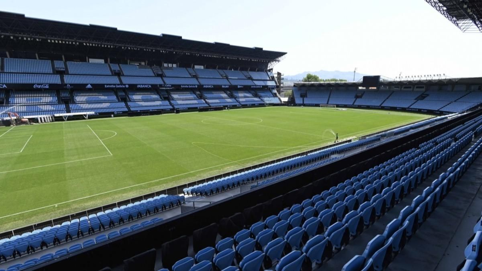 Balaídos, con un aforo de 30.000 espectadores no alcanzaría el mínimo de 40.000 que pide la FIFA.