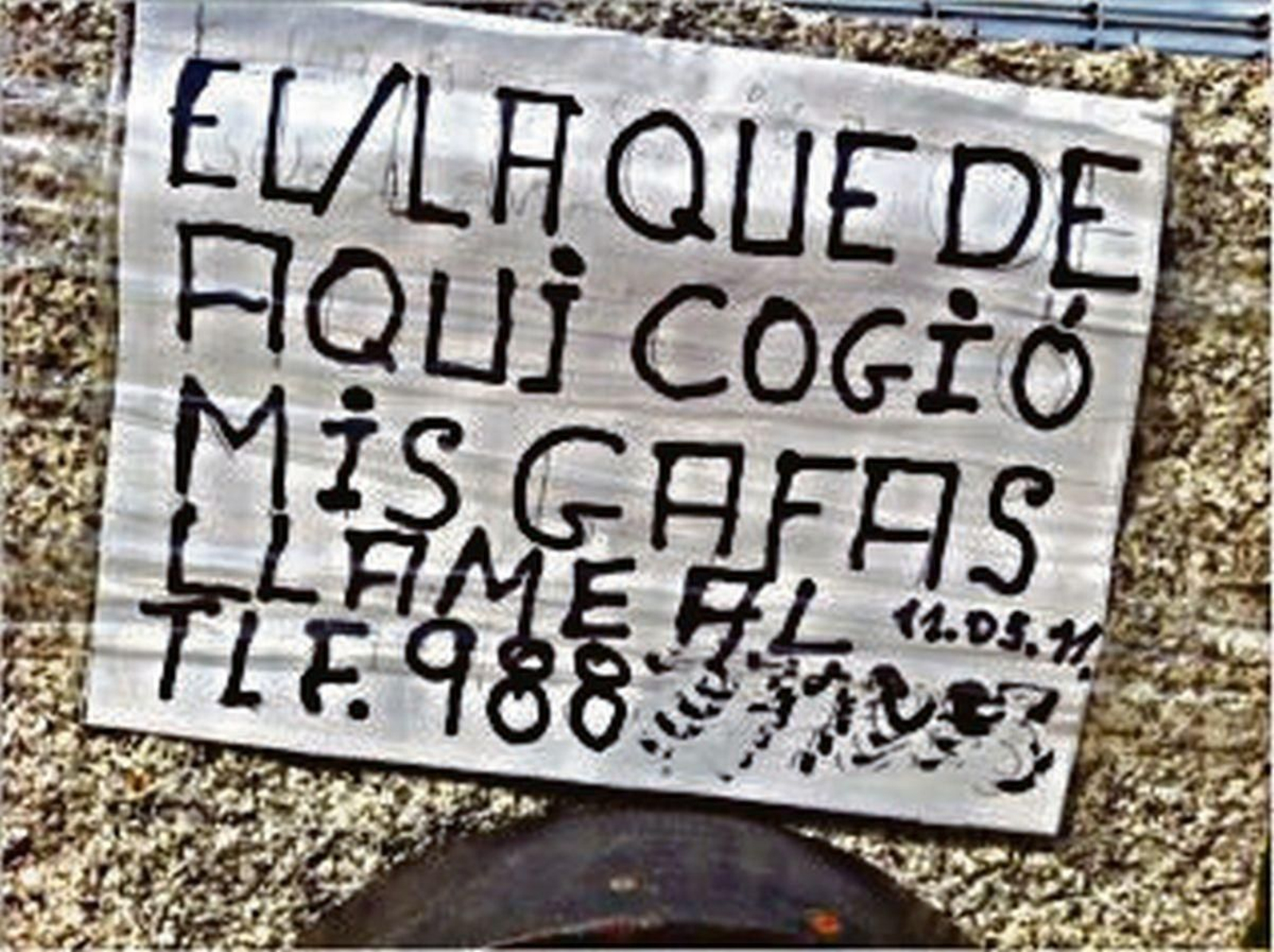 Alguien perdió las gafas en una senda termal, posiblemente otro ciclista.