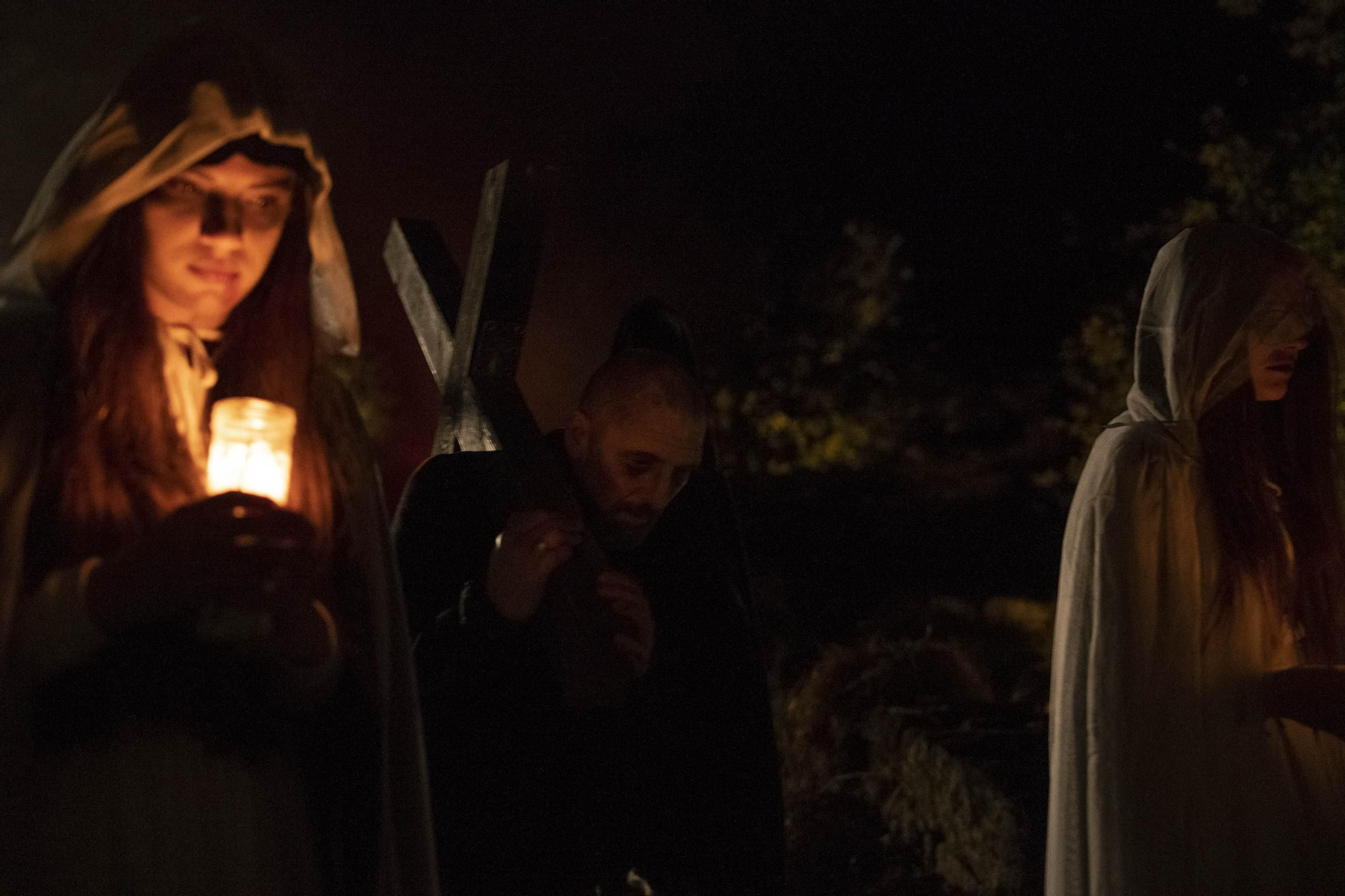 Galería | Vilar de Santos revive la esencia más terrorífica del Samaín con la representación de “A lenda de Saá”