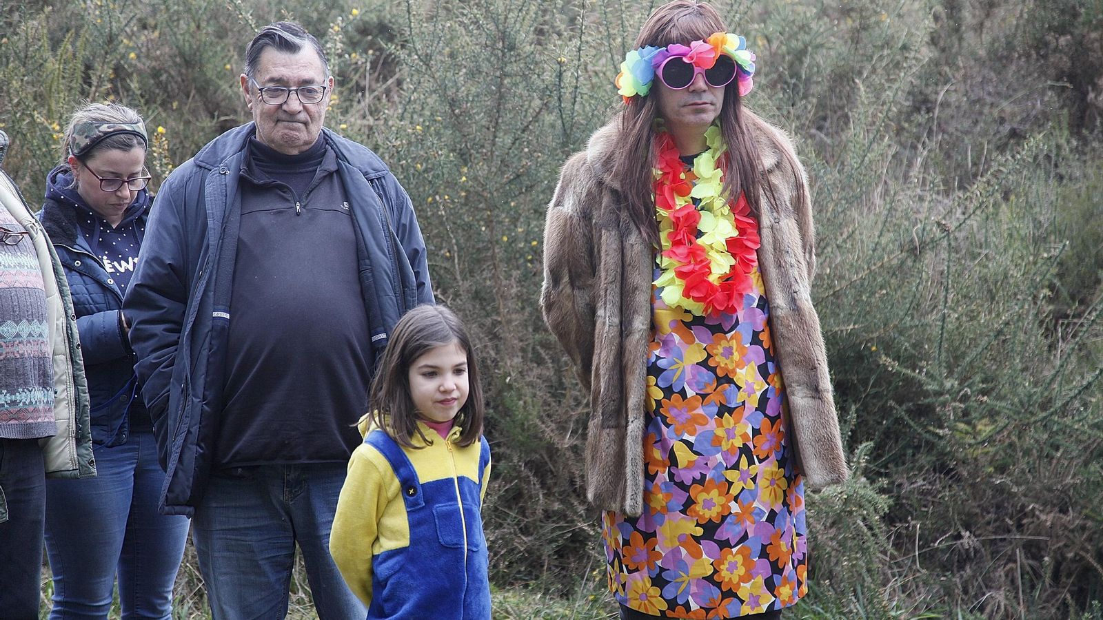 Galería | As Teixugueiras ya tienen a su meco de este Entroido