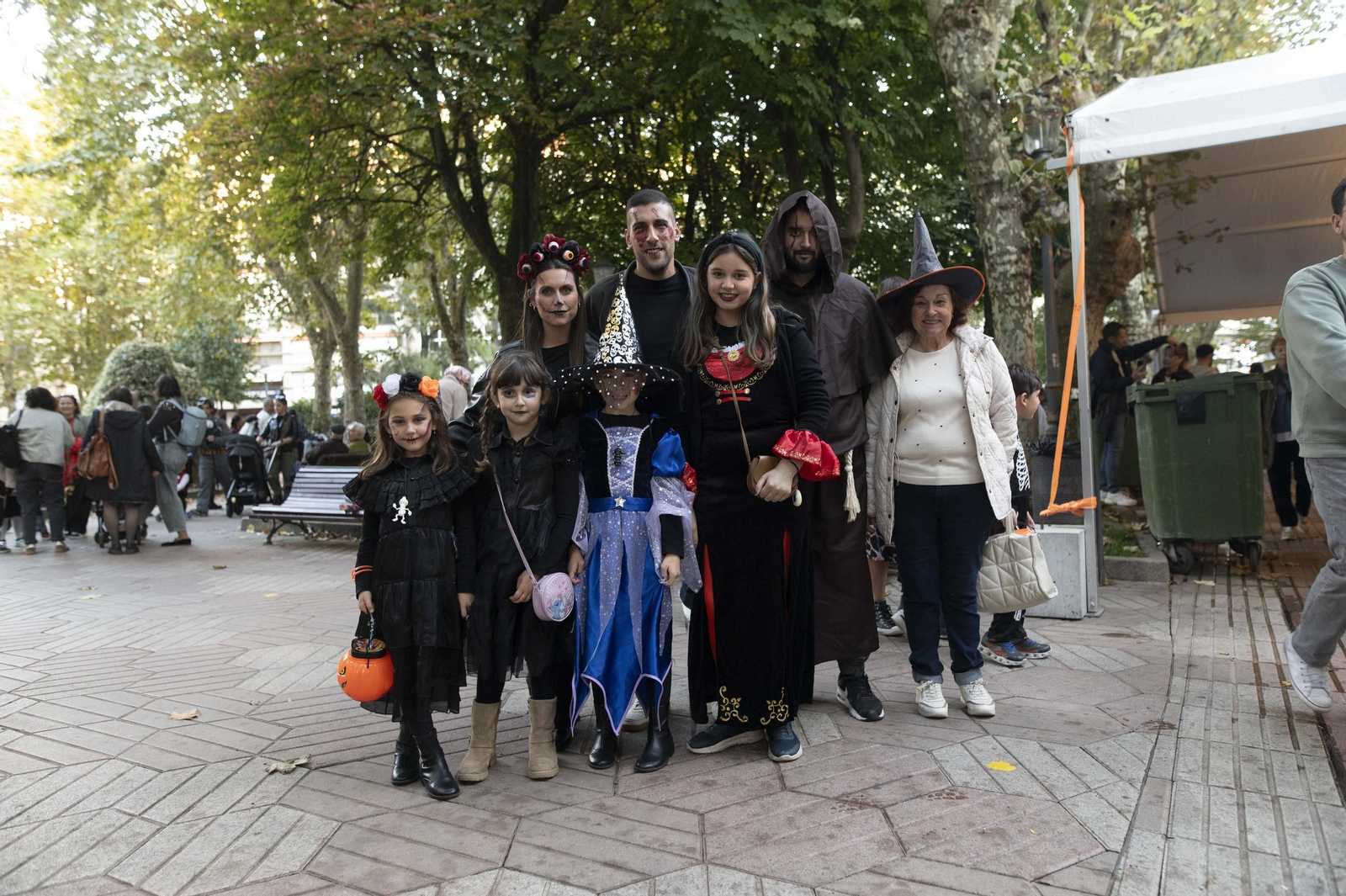 Galería | Ourense se transforma en una ciudad de miedo para celebrar Samaín