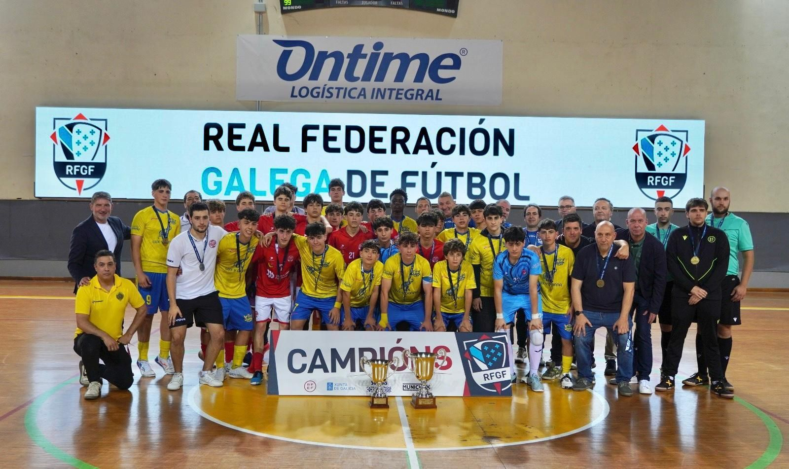 Galería | La cantera del fútbol sala gallego disfruta de sus finales en Ourense