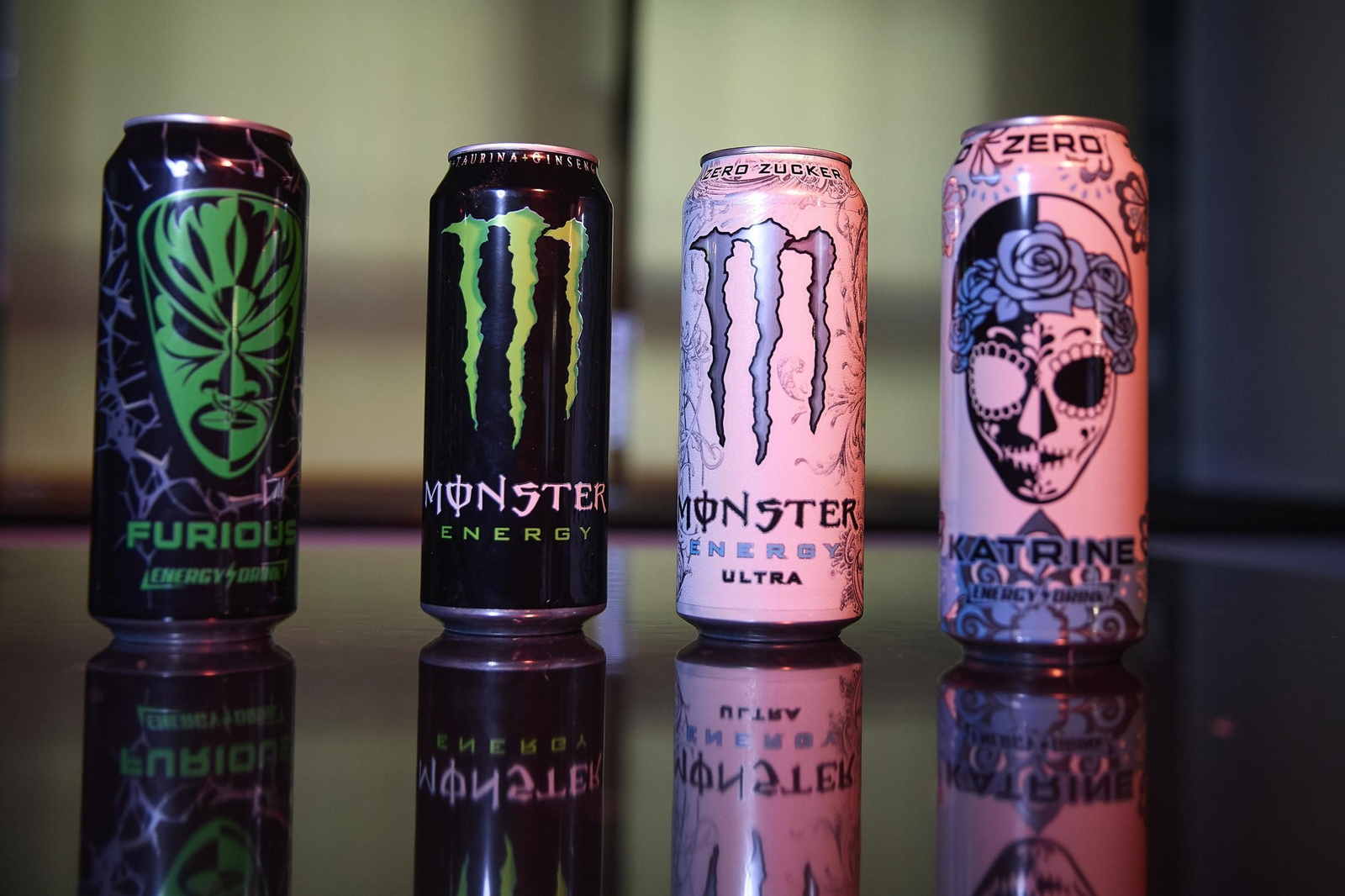 Algunas muestras de bebidas energeticas.