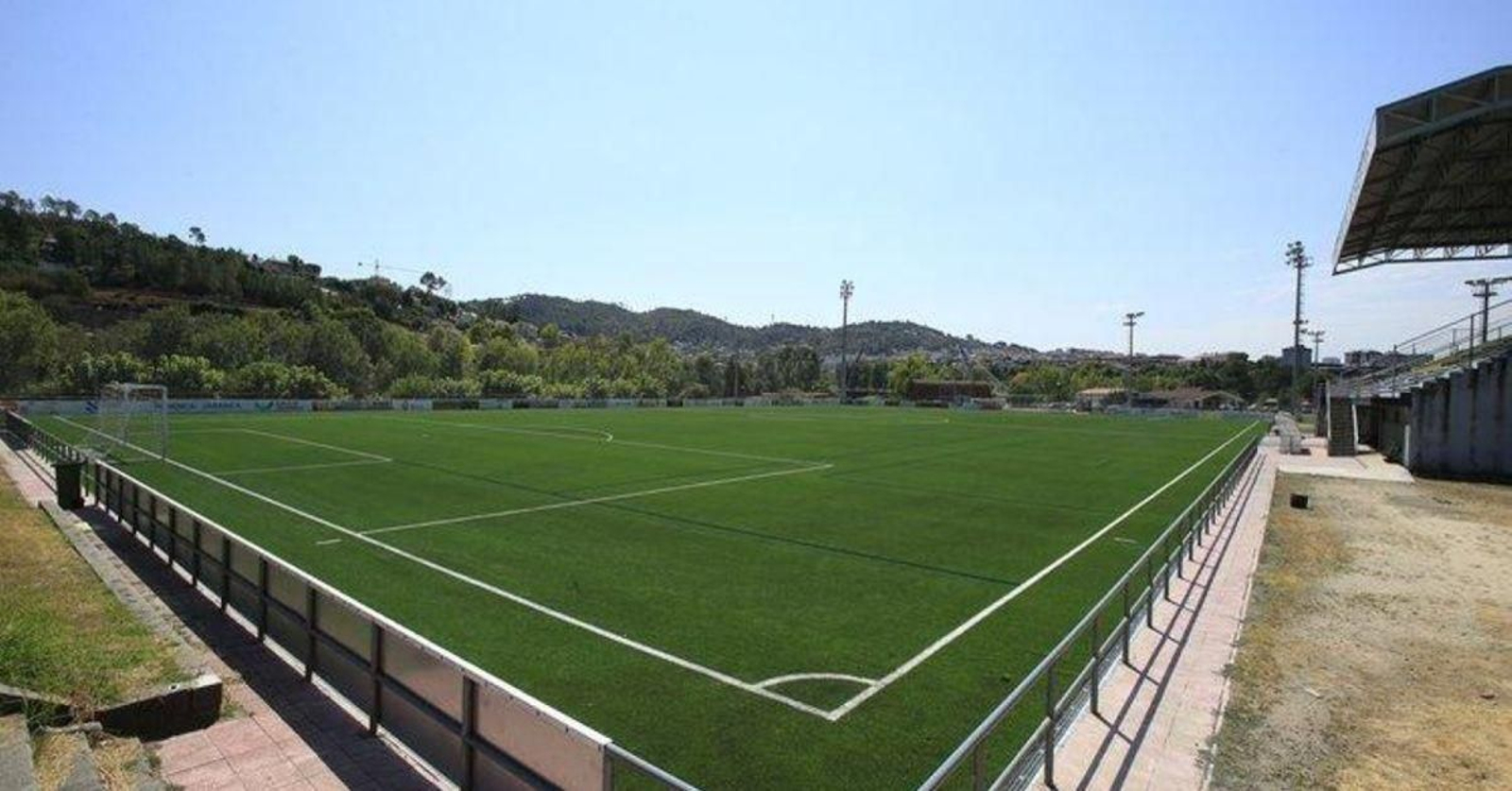 Quinta edición del partido de fútbol femenino contra el cáncer de mama