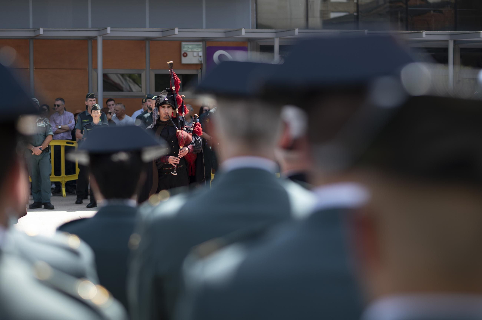 Galería | O Barco de Valdeorras se vuelca con el 182 aniversario de la Guardia Civil
