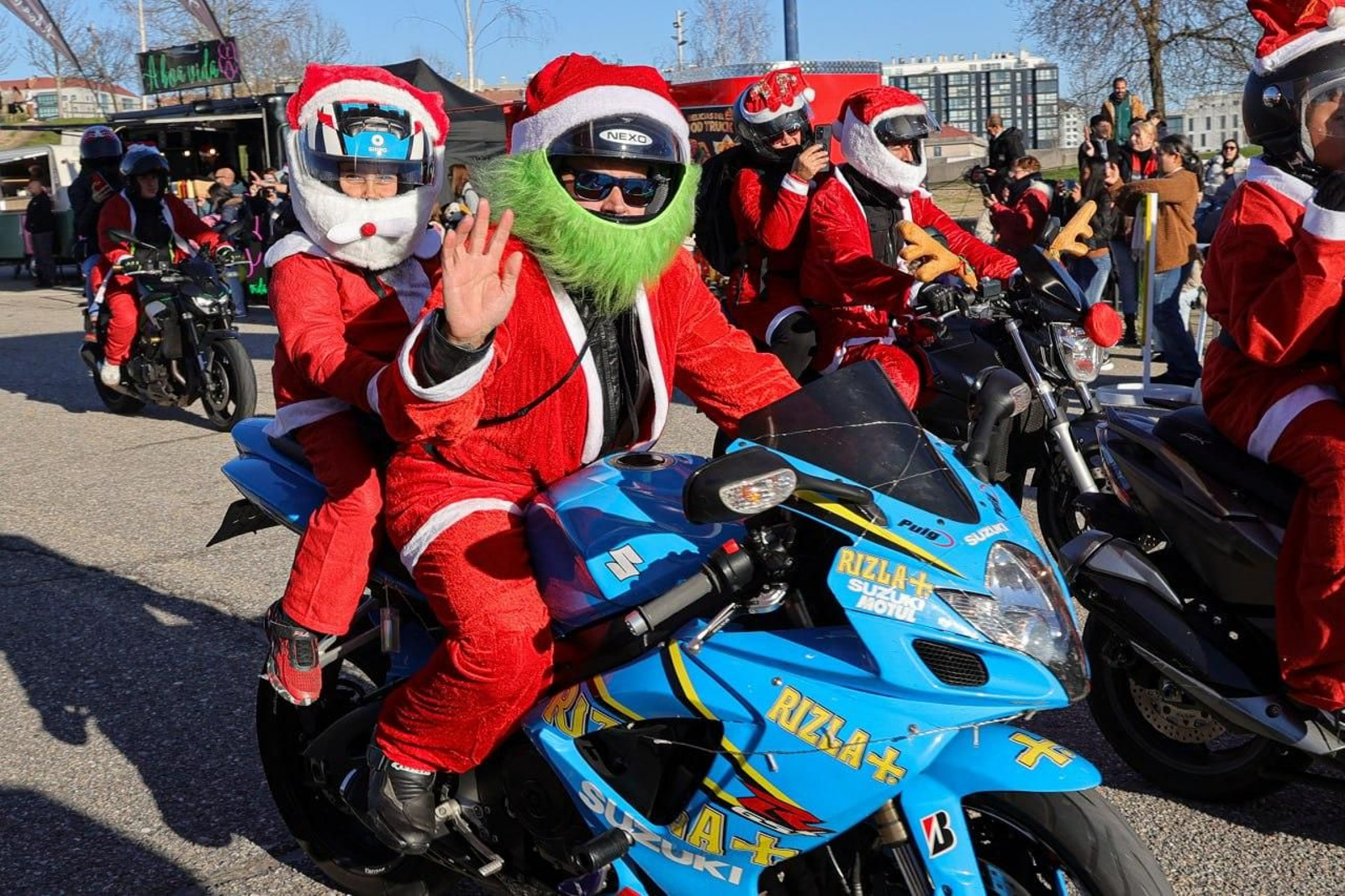 Galería | Los papanoeles moteros toman Vigo