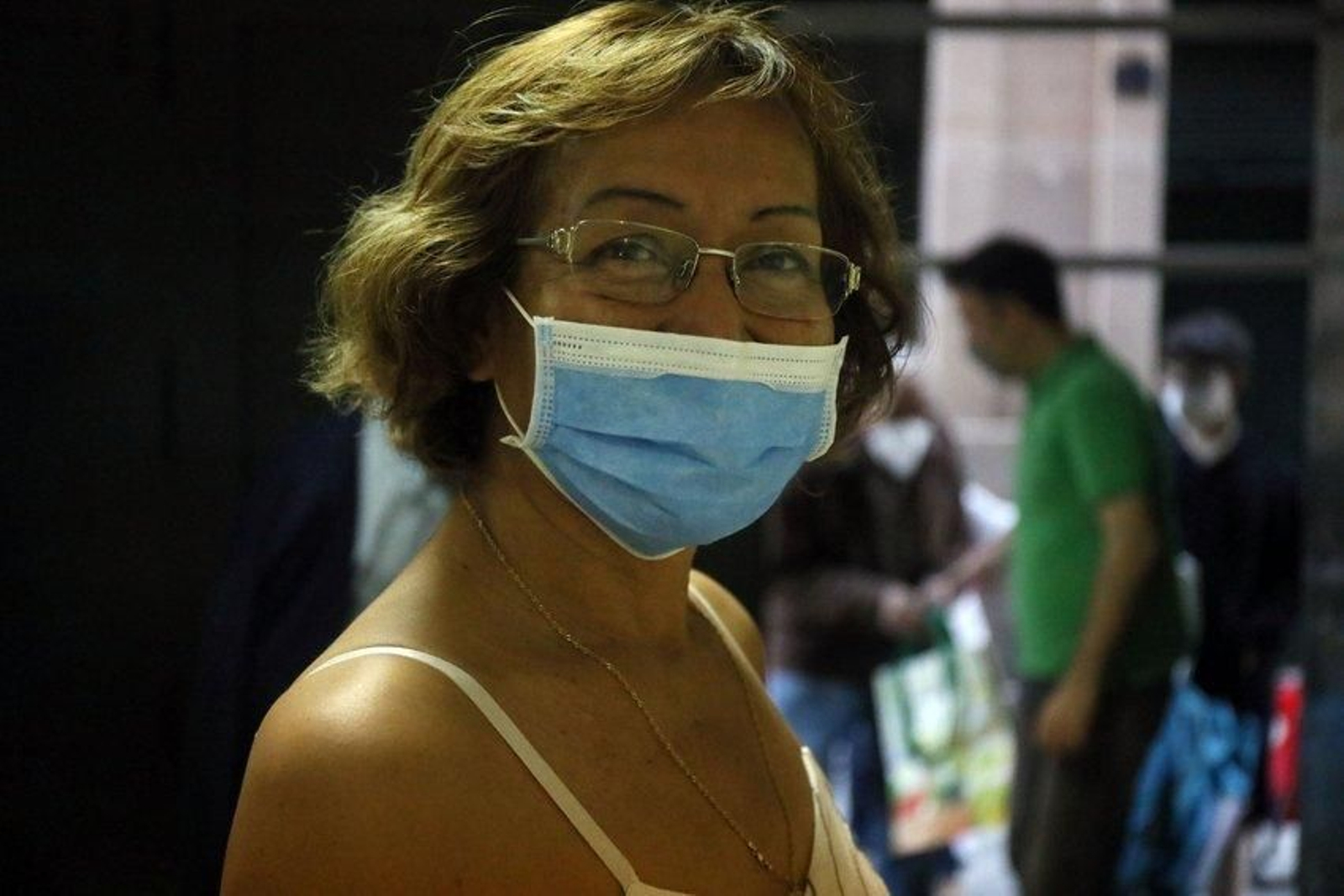 50 familias recogen alimentos en la parroquia de Santa Eufemia. Trinidad Suárez, boliviana. José Paz
