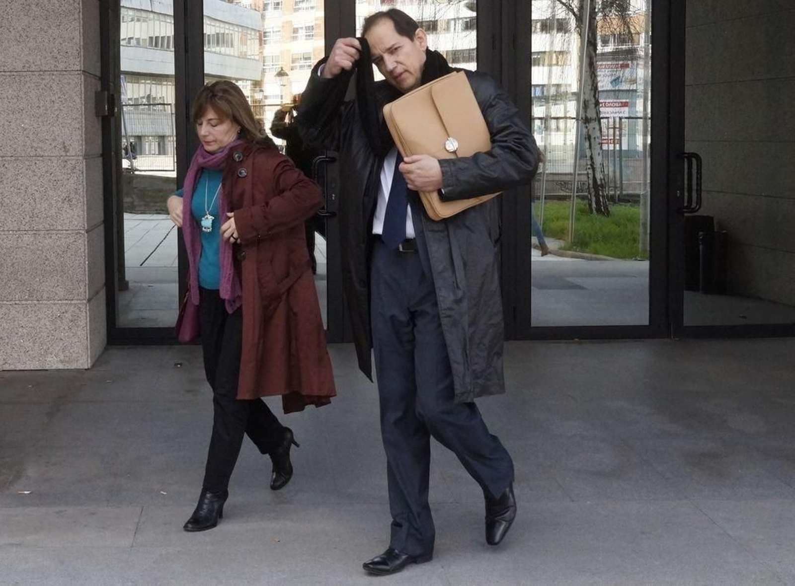 El empresario se trasladó a Madrid, donde le fue notificado el ingreso en prisión.