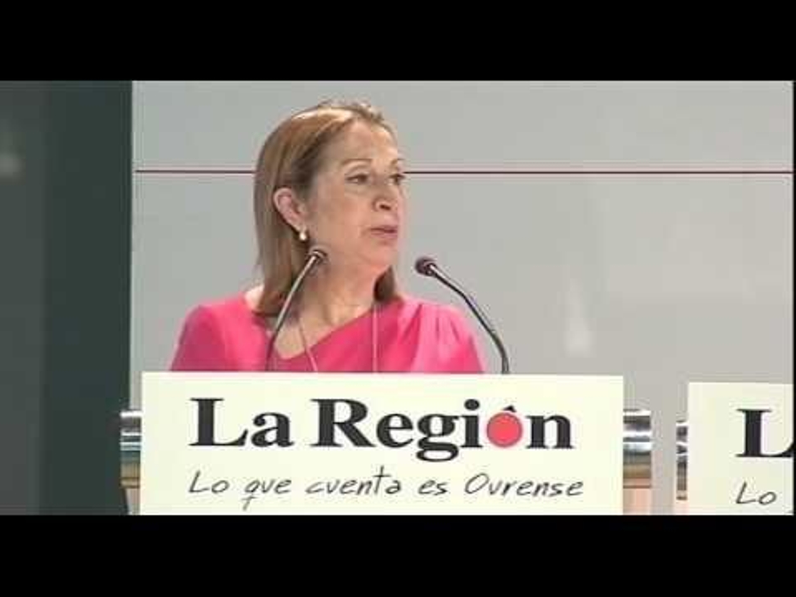 FORO LA REGIÓN ANA PASTOR 22 06 16 ESTACIÓN NORMAN FOSTER OURENSE