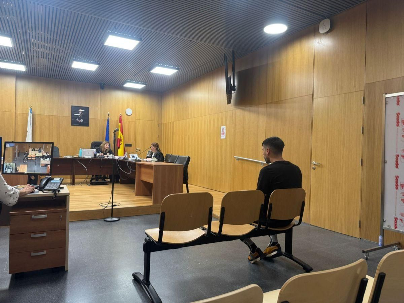 Diego R.A., ayer en el banquillo de los acusados del Penal 2.