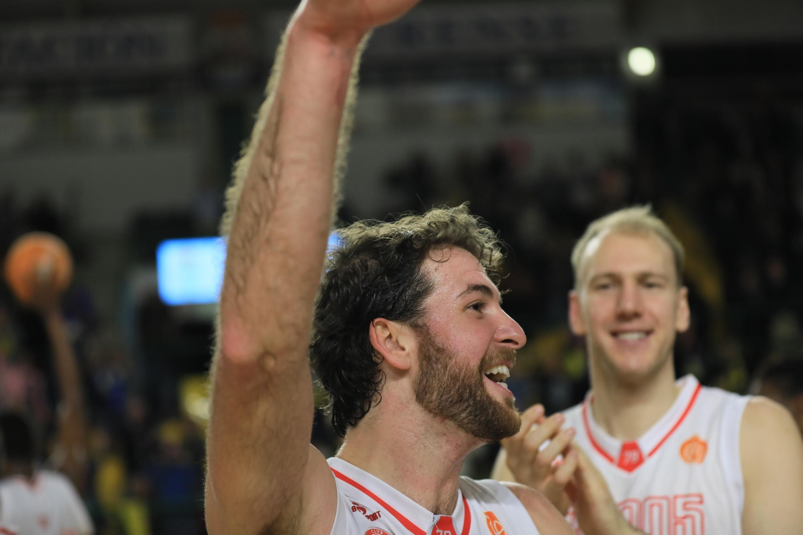 Galería | El Pazo disfruta de un sábado de baloncesto y Entroido