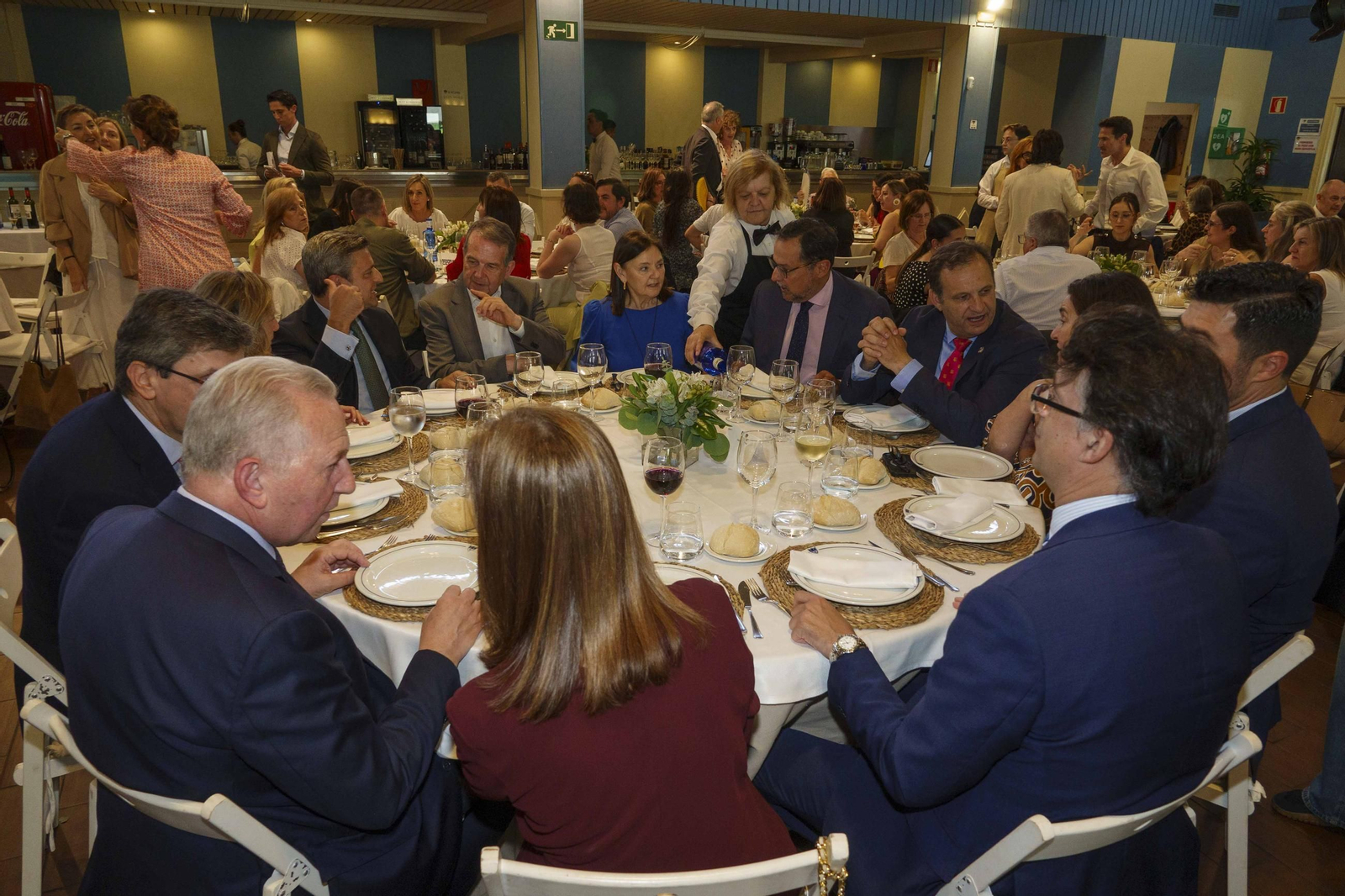 Galería | Emotiva despedida en Vigo al exjuez decano Germán Serrano