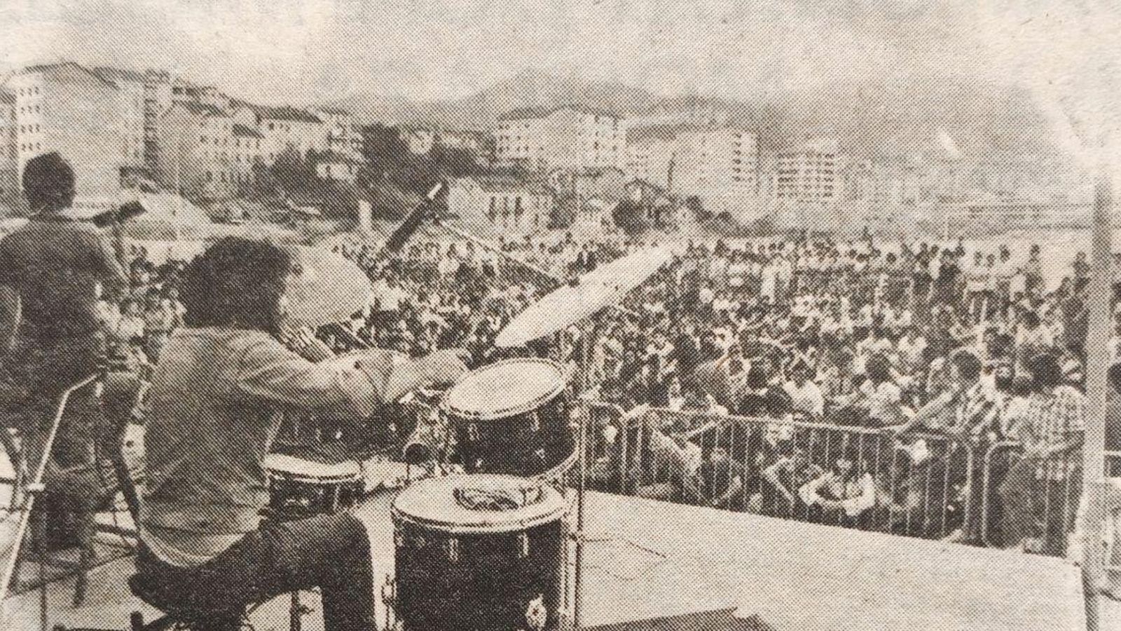 Festival de jazz-rock en el campo de fútbol del Pabellón.