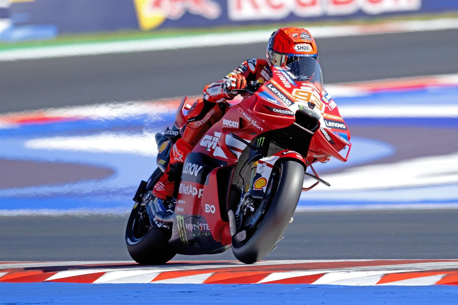 Marc Márquez durante la carrera del gran premio de San Marino.