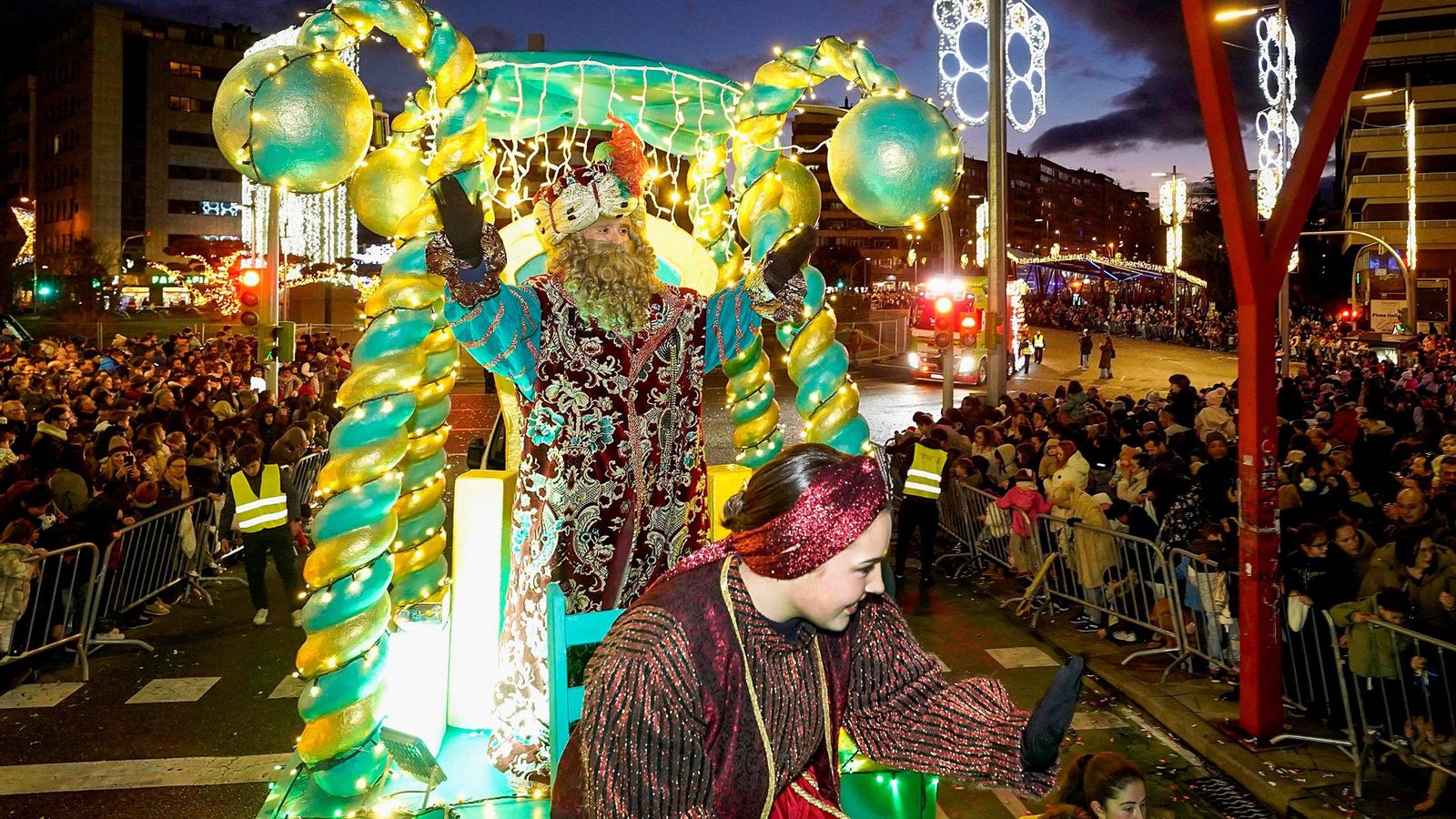 Galería | La Cabalgata de Reyes llena la ciudad de magia