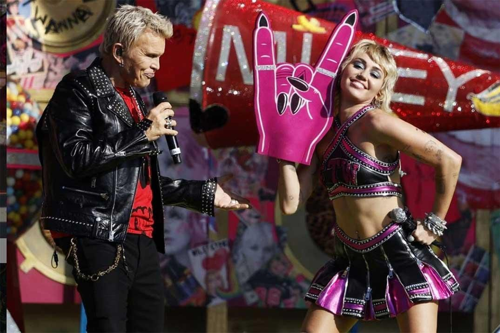 Miley Cyrus, en su actuación de la Super Bowl.