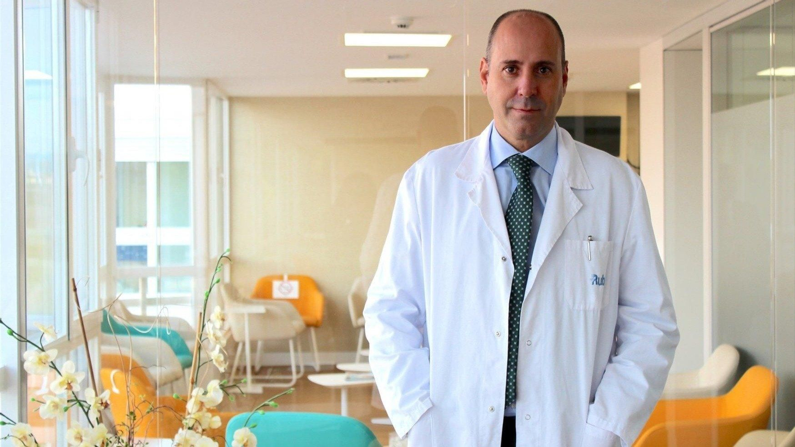 Imagen de archivo del doctor Javier Cortés (foto: E.P.)