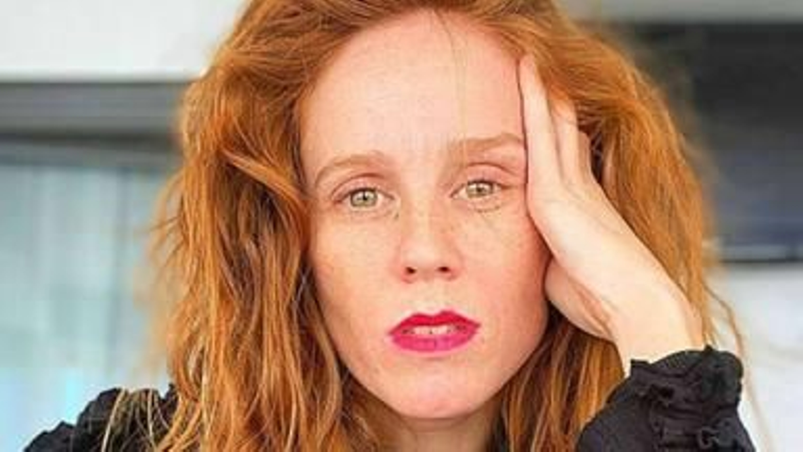 María Castro estalla en redes sociales.