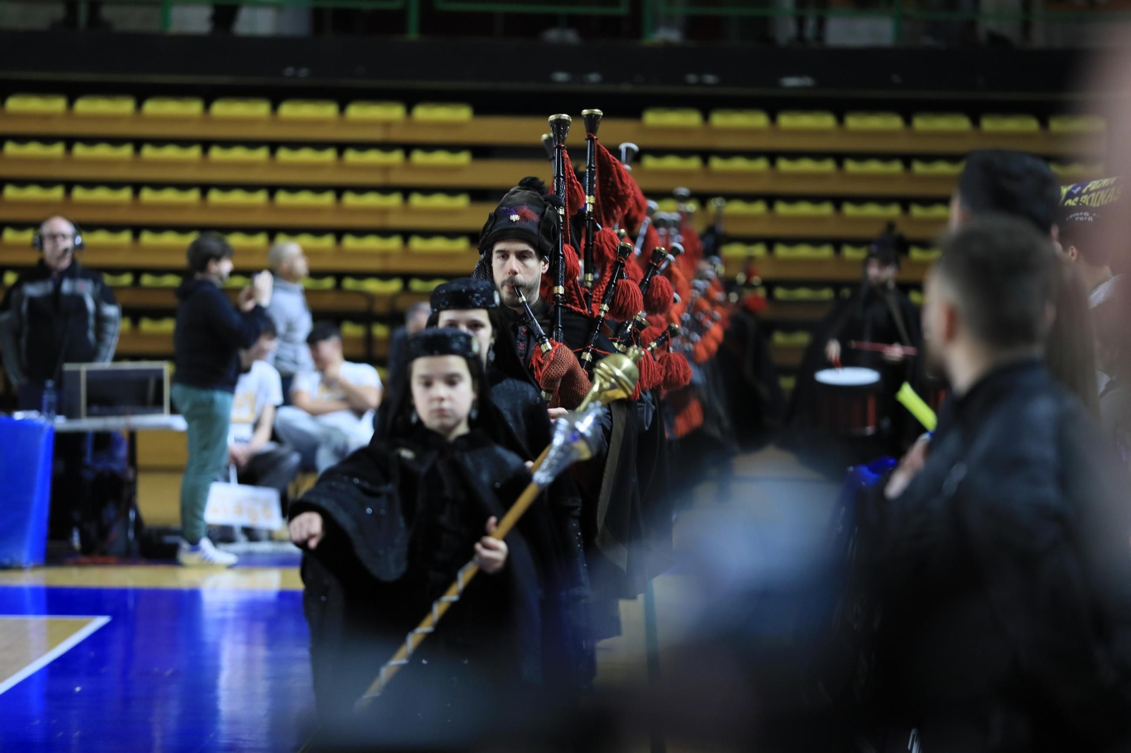 Galería | El Pazo, a reventar para el derbi COB-Obradoiro
