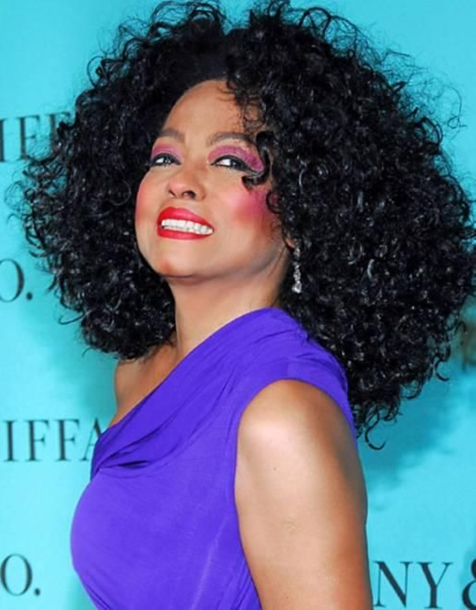 Diana Ross con maquillaje