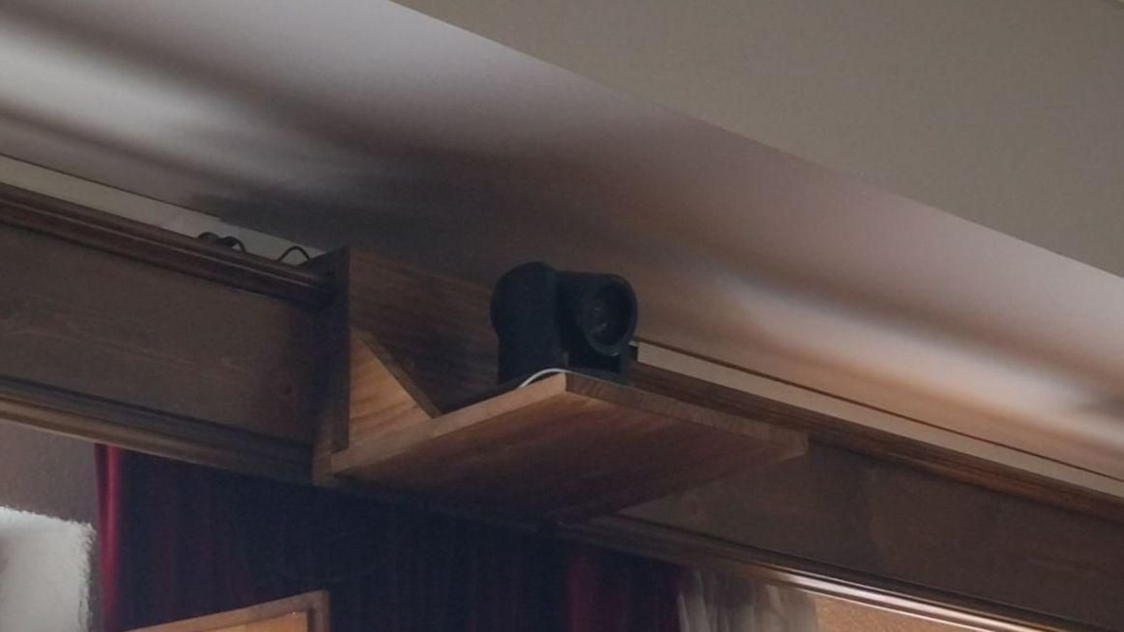 La tecnología puso a prueba la paciencia de los concejales en O Barco.