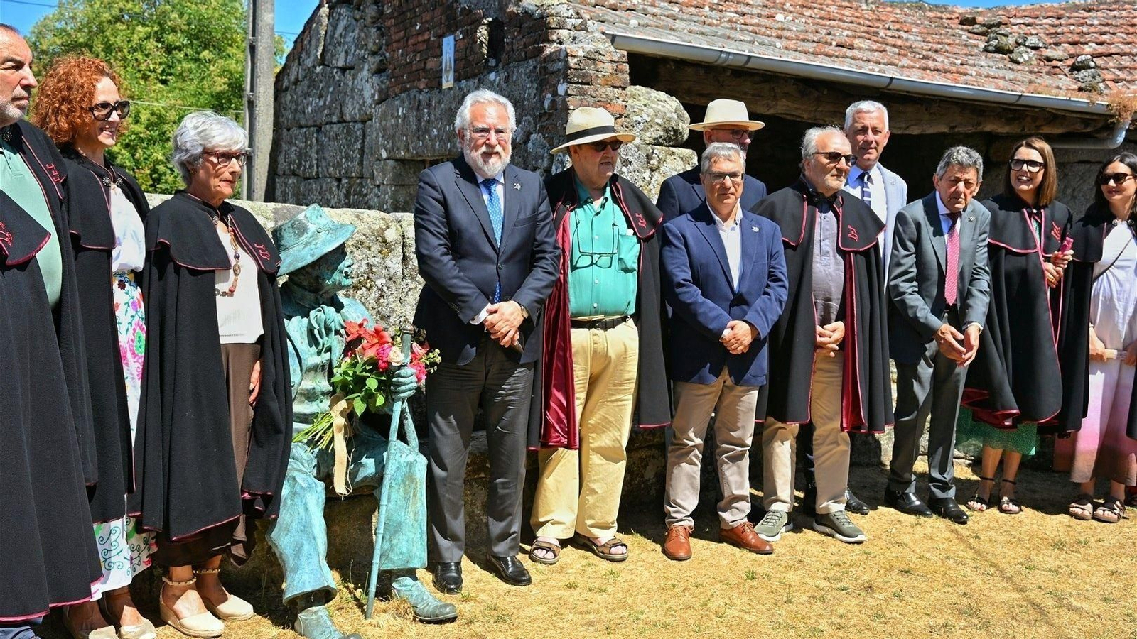 El presidente del Parlamento de Galicia, Miguel Santalices, ha ensalzado este sábado el legado y valores que dejó el Couto Mixto en la sociedad gallega