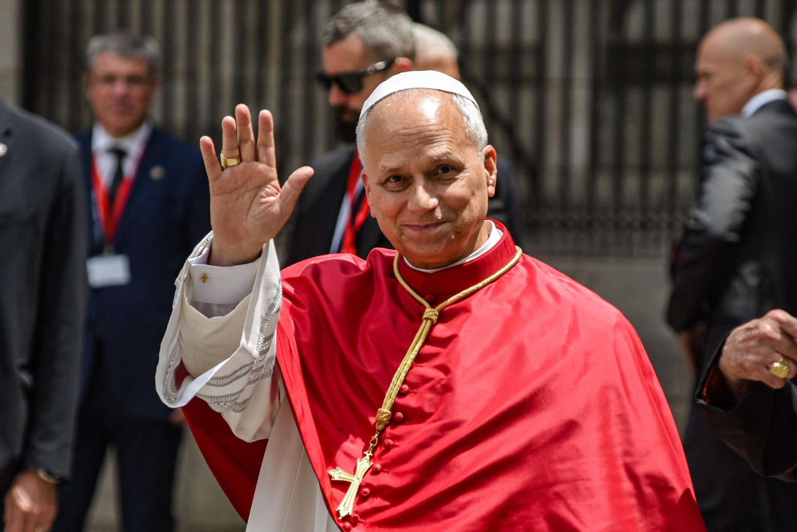 Galería | Cuarta jornada del papa León XIV en Barcelona, así lo acogieron en la catedral