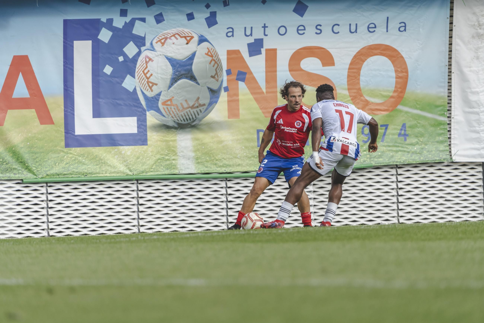 Galería | O Couto disfruta con el estreno de la UD Ourense en Primera Federación, en fotos
