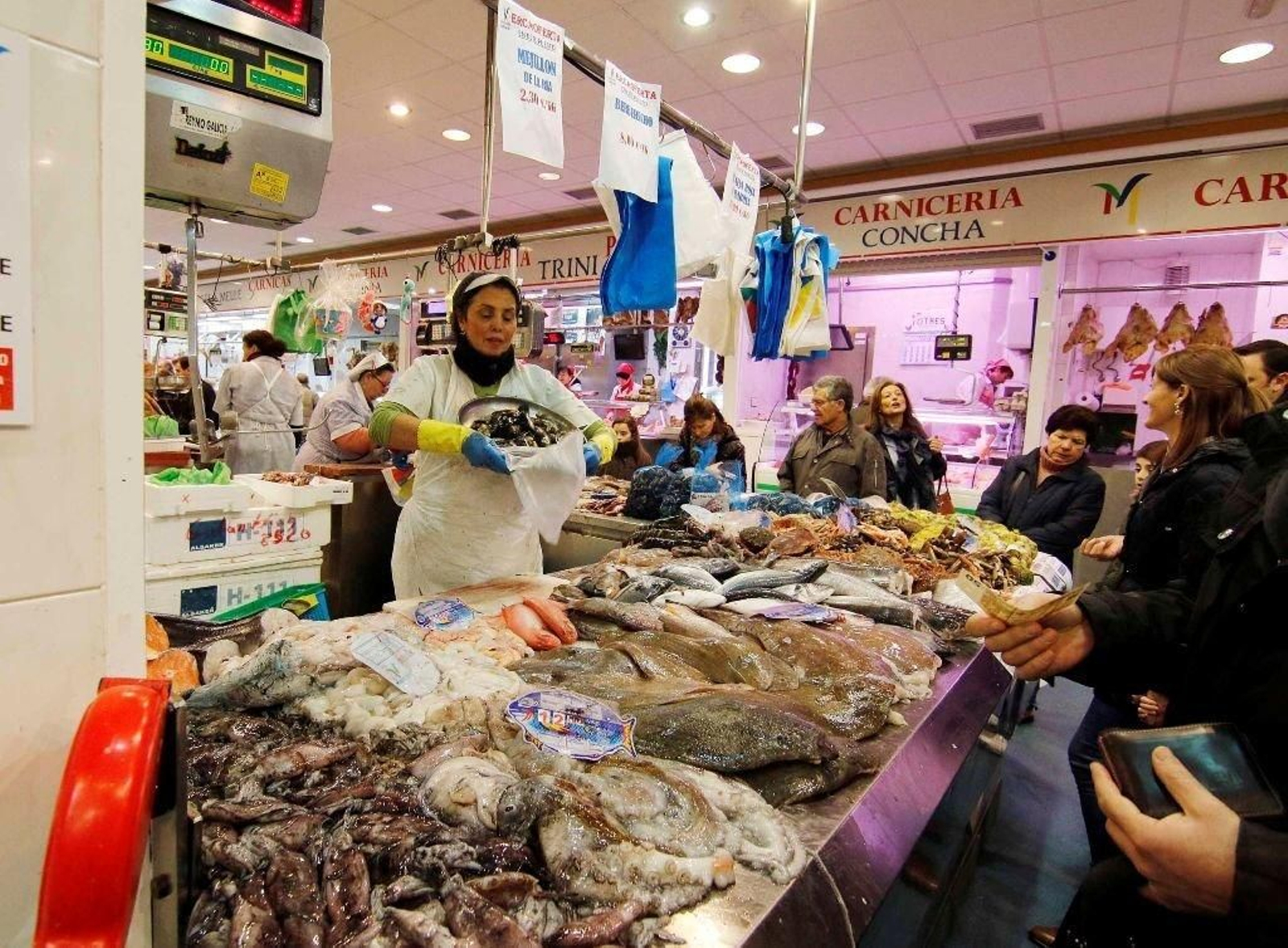 Las capturas de pulpo desembarcadas ayer podrán comercializarse hoy.