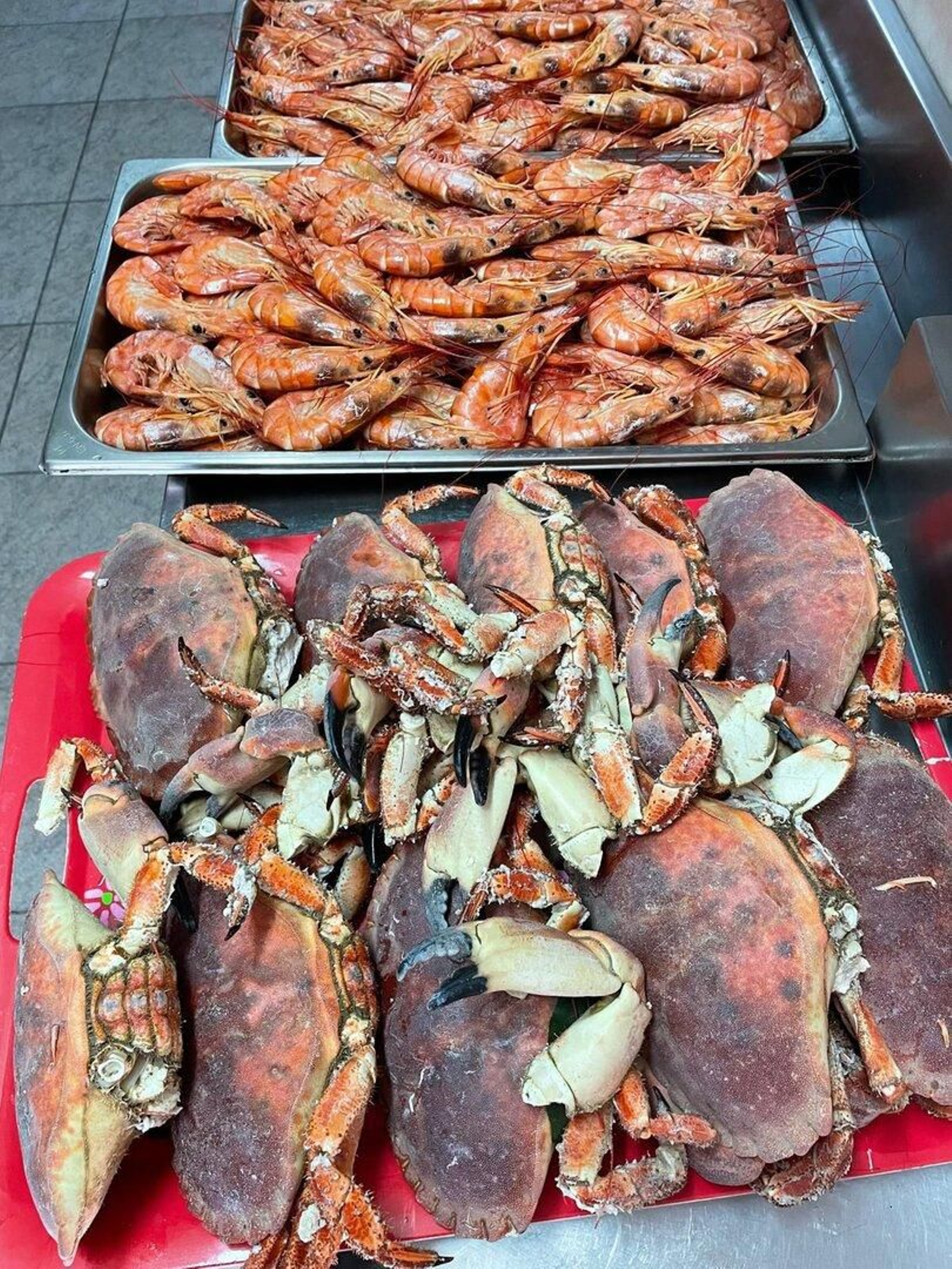 Langostinos y bueyes.