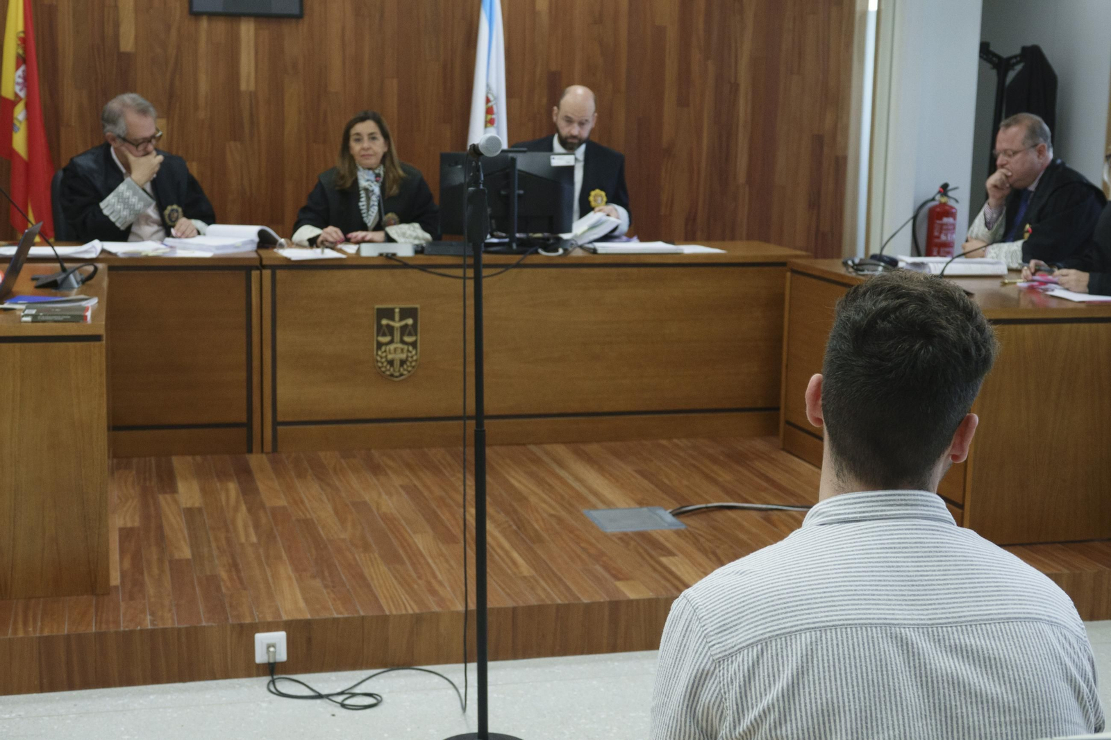 El acusado, durante una de las sesiones del juicio en la Audiencia en Vigo.