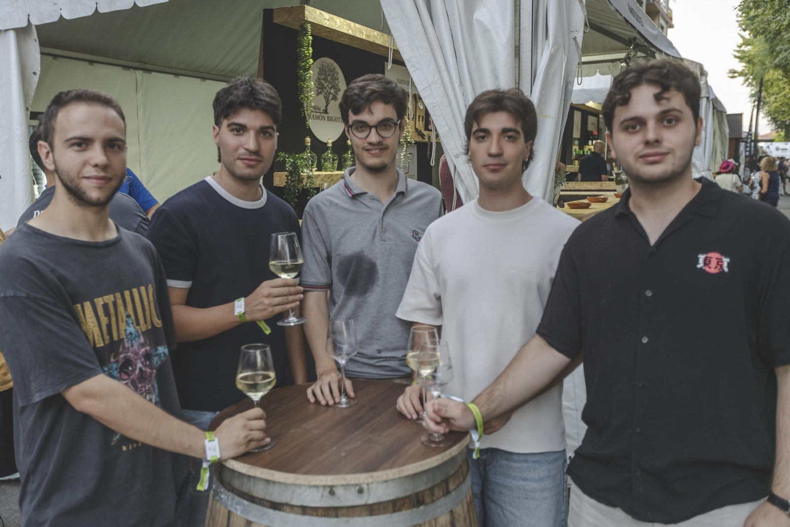 Galería | Brindis, música y tradición para inaugurar la Feria del Viño de Monterrei, en fotos