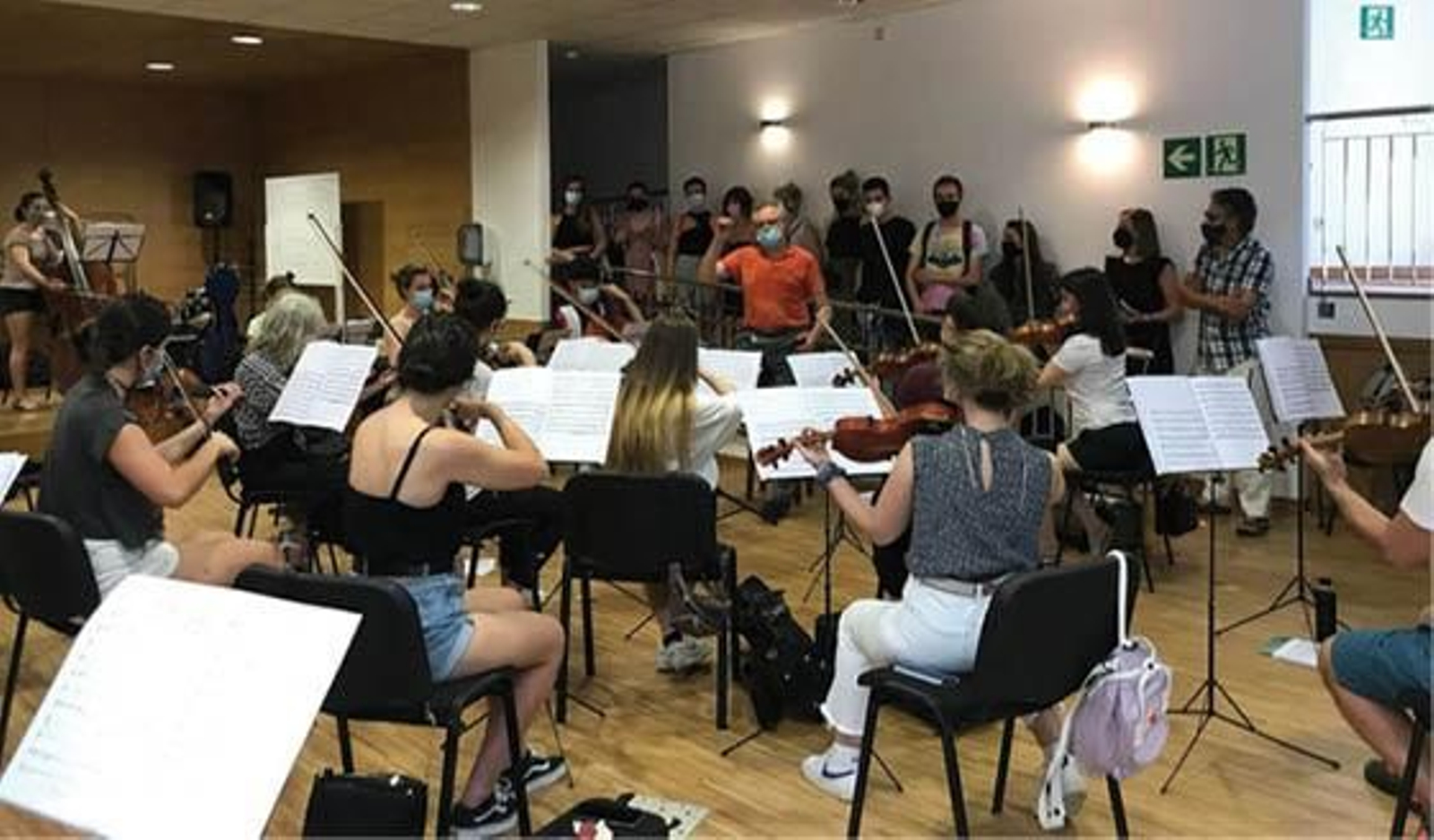 Conciertos para todos los gustos por los barrios de la ciudad.