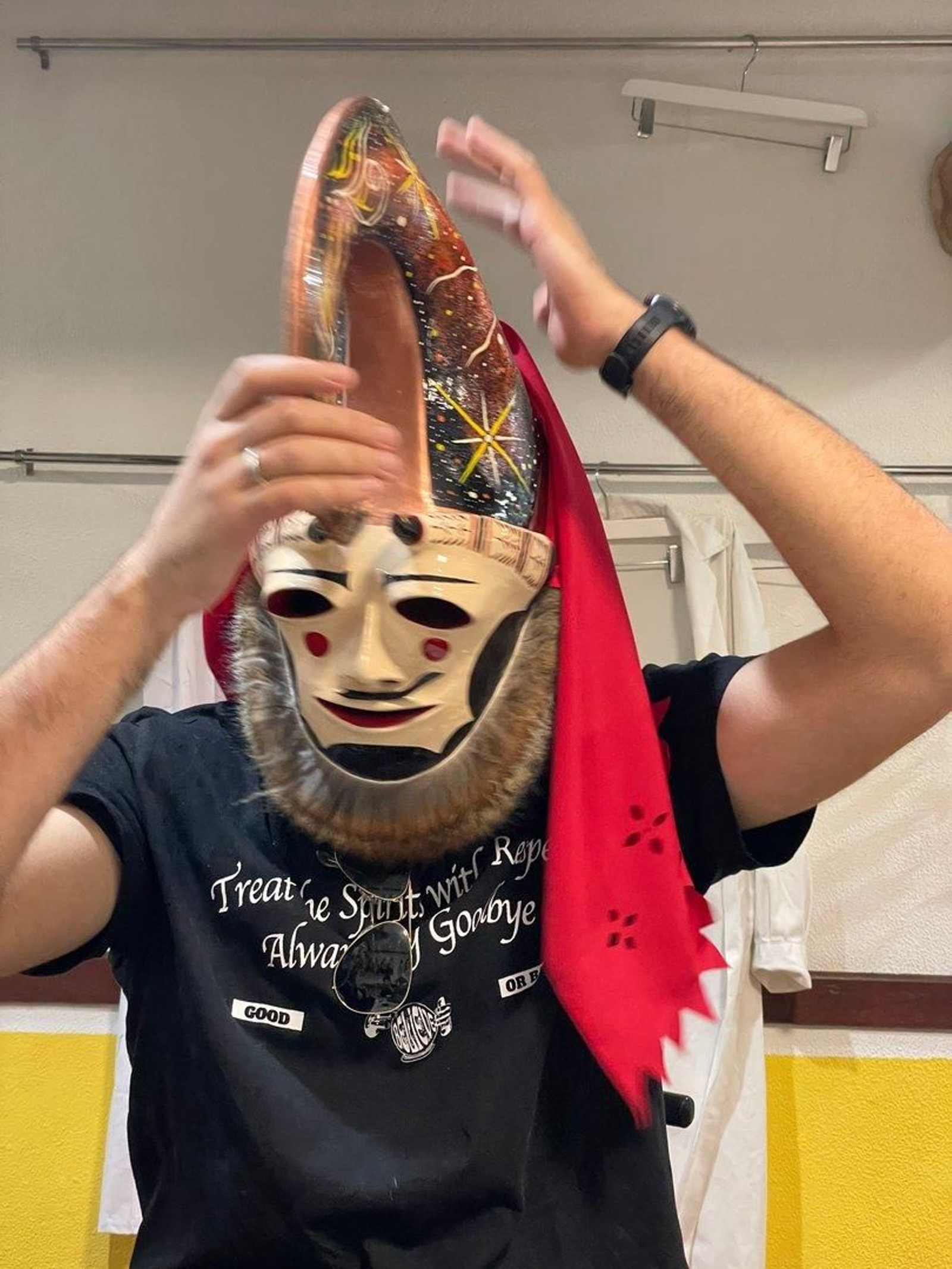 O Bieito, na proba da súa Pantalla con pelo de raposo.