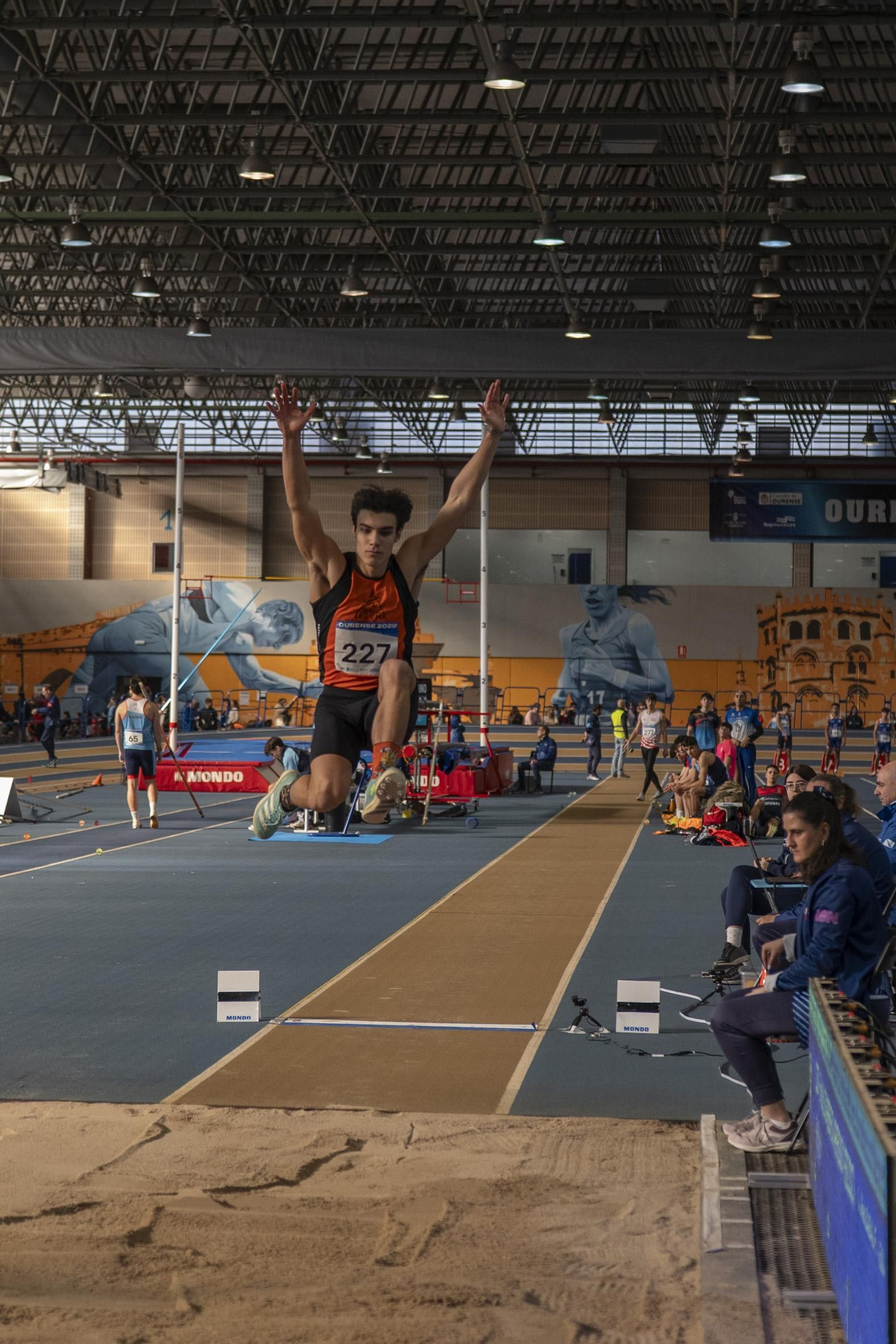 Galería |  El Atletismo Gallego corona a sus primeros campeones de la temporada indoor