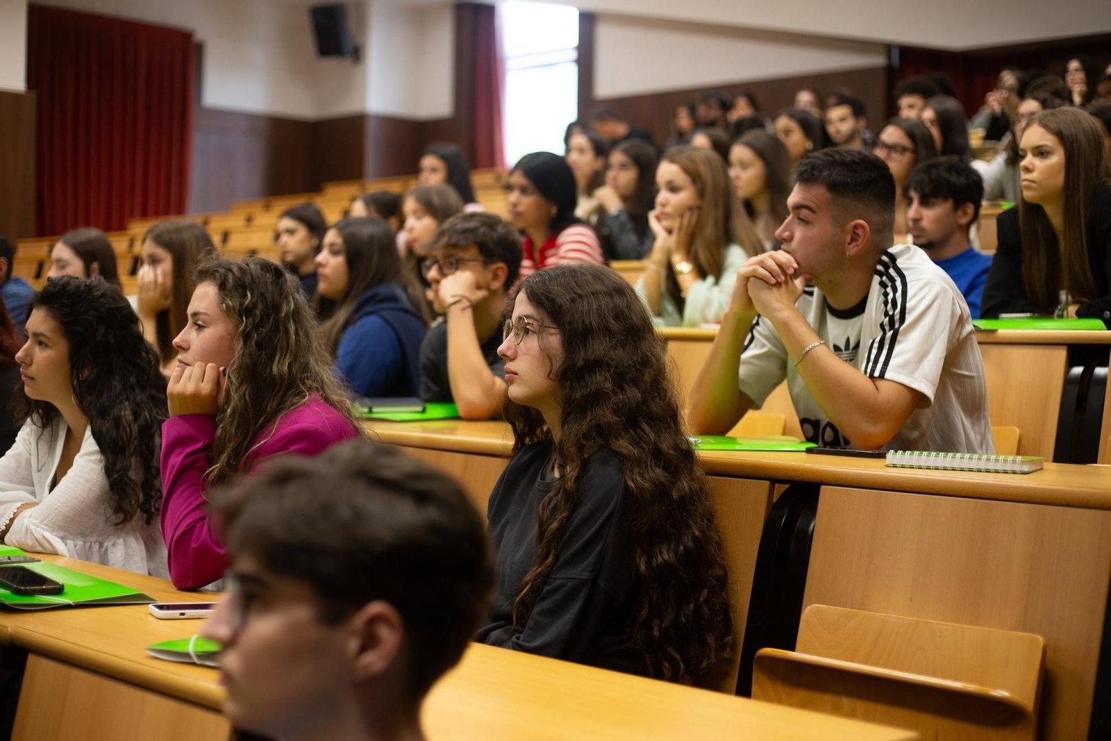 Las aulas se llenan para un nuevo curso.