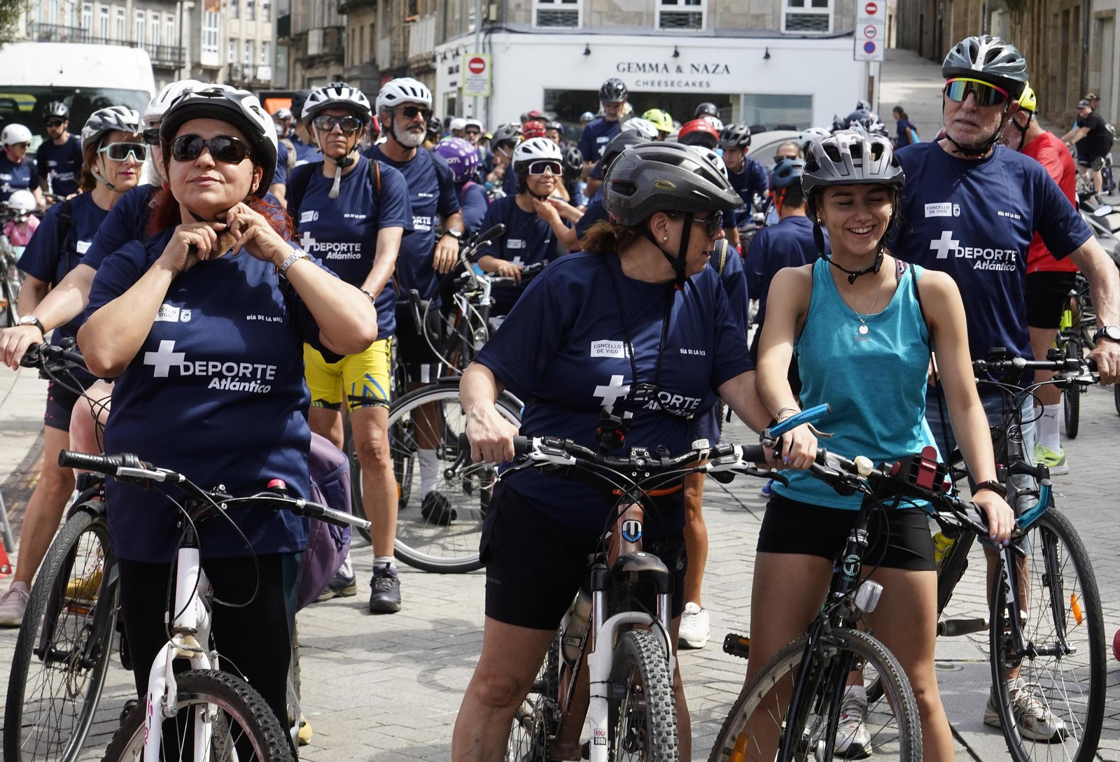 Galería | El ciclismo toma Vigo con la primera edición del Día de la Bici de Atlántico