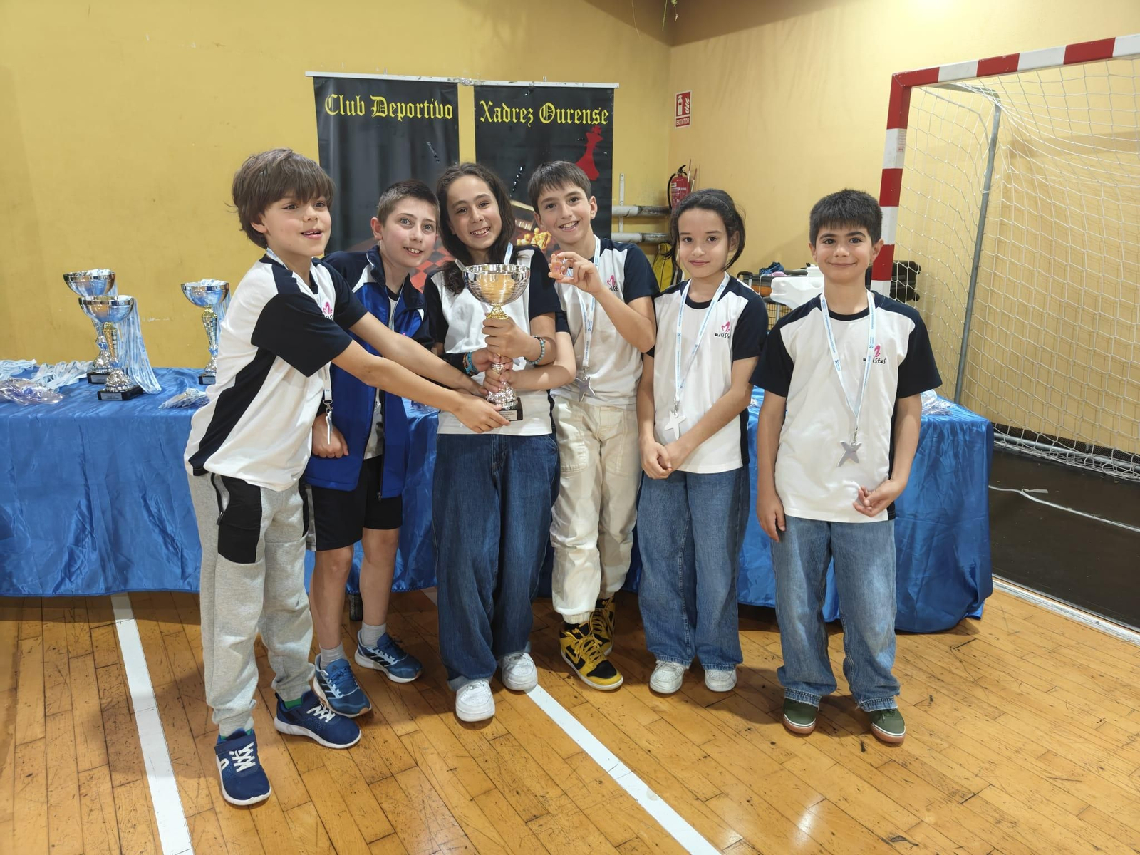 Galería | La final provincial escolar de ajedrez llena el Pazo, en imágenes