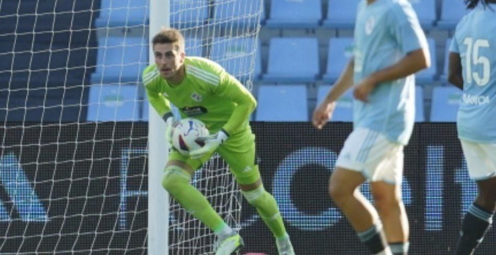 En ausencia del mosense, Iván Villar cuajó una magnífica actuación.