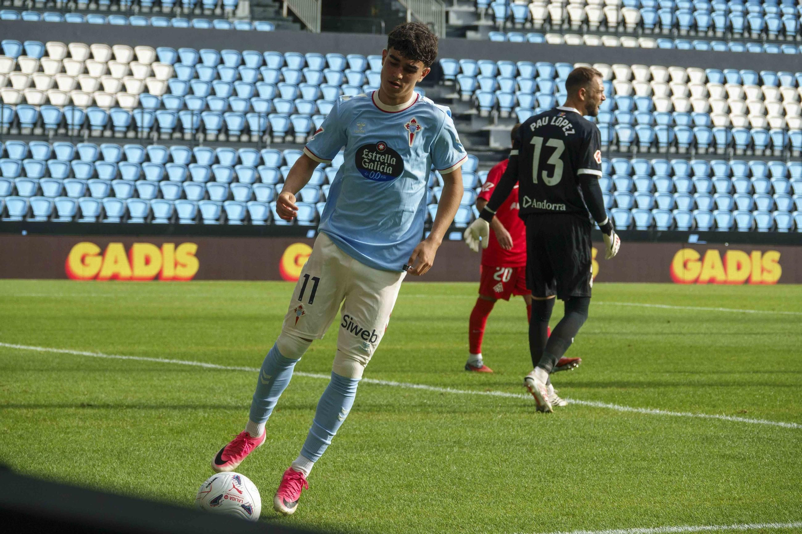 Galería | El Celta Fortuna se estrena como local en Segunda División