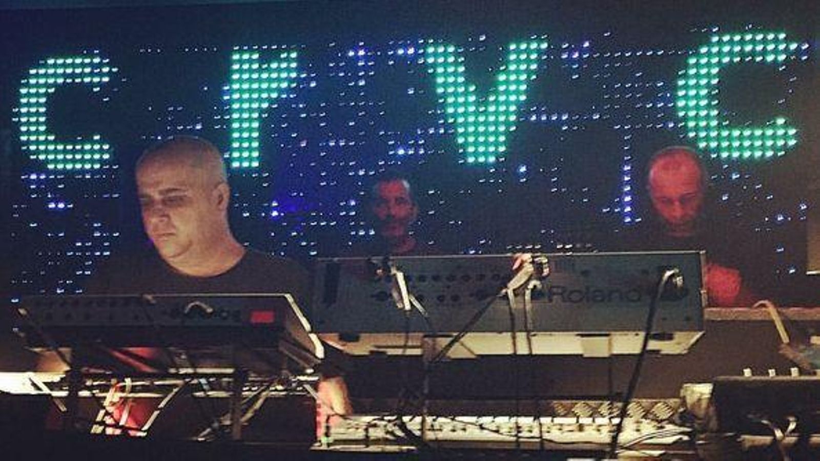 El valenciano Estrato Aurora estarán en Vigo.