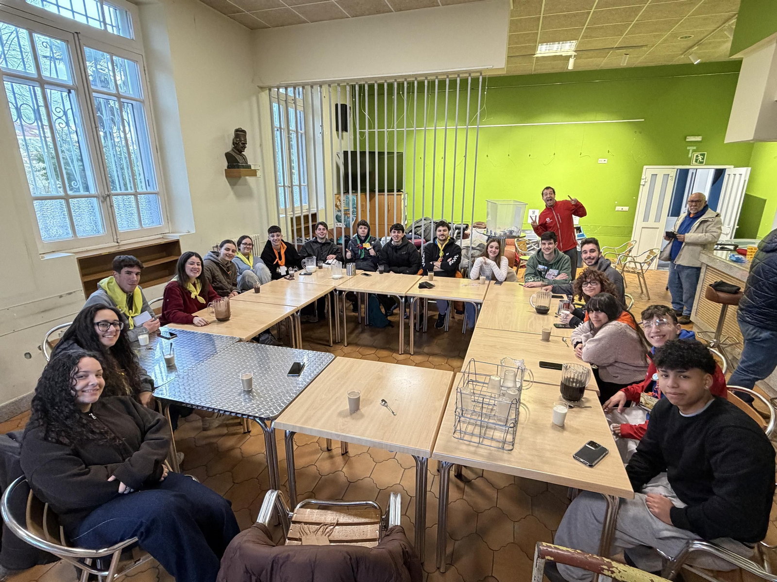 Parte do equipo animador na avaliación da actividade