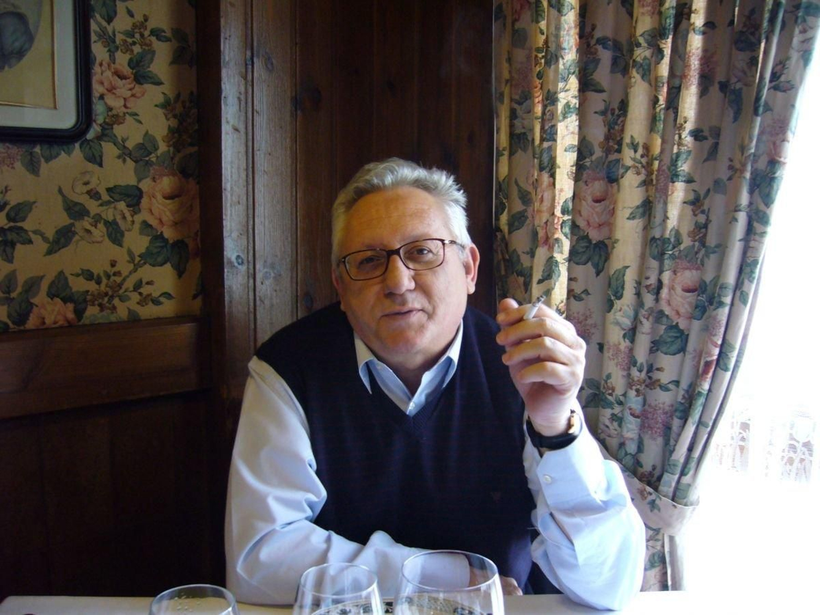 El escrito Alfonso Álvarez Cáccamo.