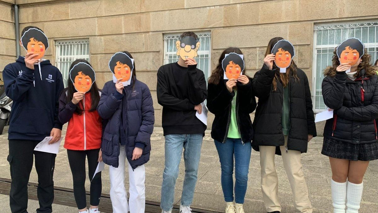 xornalescolar_0103_rosalia_salesianos_03